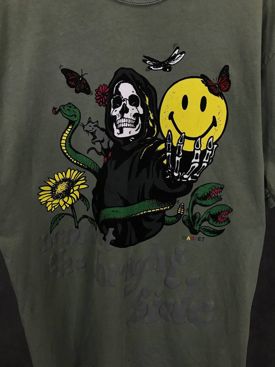 Market Market Smiley look at the bridge smiley tee Size US L / EU 52-54 / 3 - 3 Thumbnail
