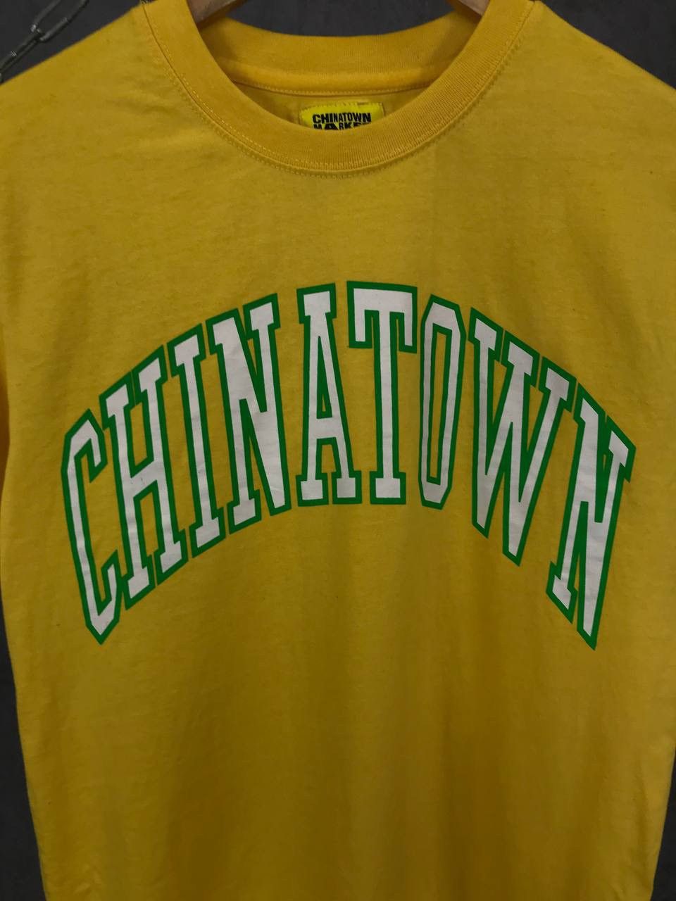 Marvel Comics Chinatown Market streetwear big center logo tee Size US S / EU 44-46 / 1 - 3 Thumbnail