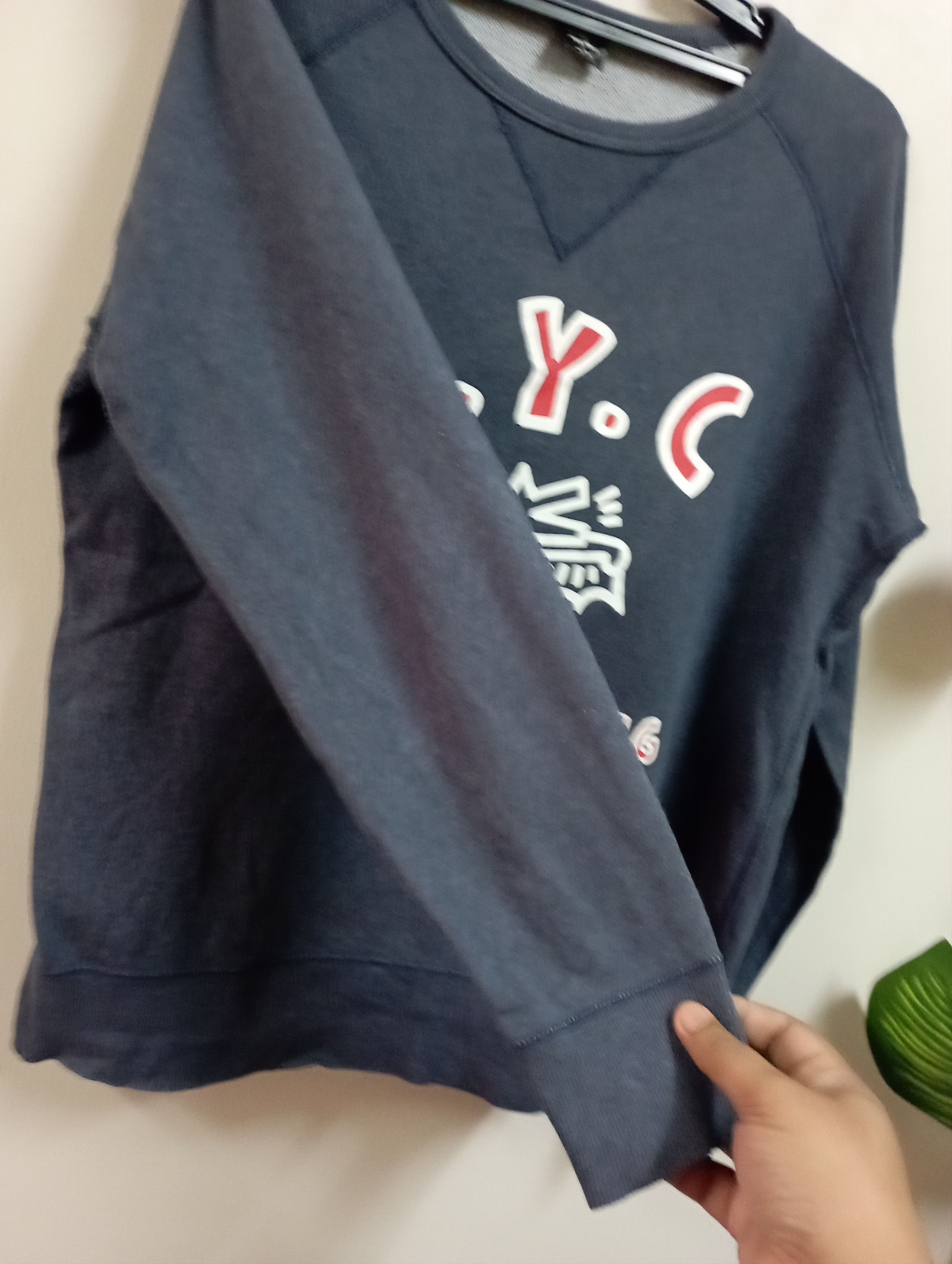 Keith Haring Vintage Keith Haring + Uniqlo SweetShirt Size US L / EU 52-54 / 3 - 11 Thumbnail