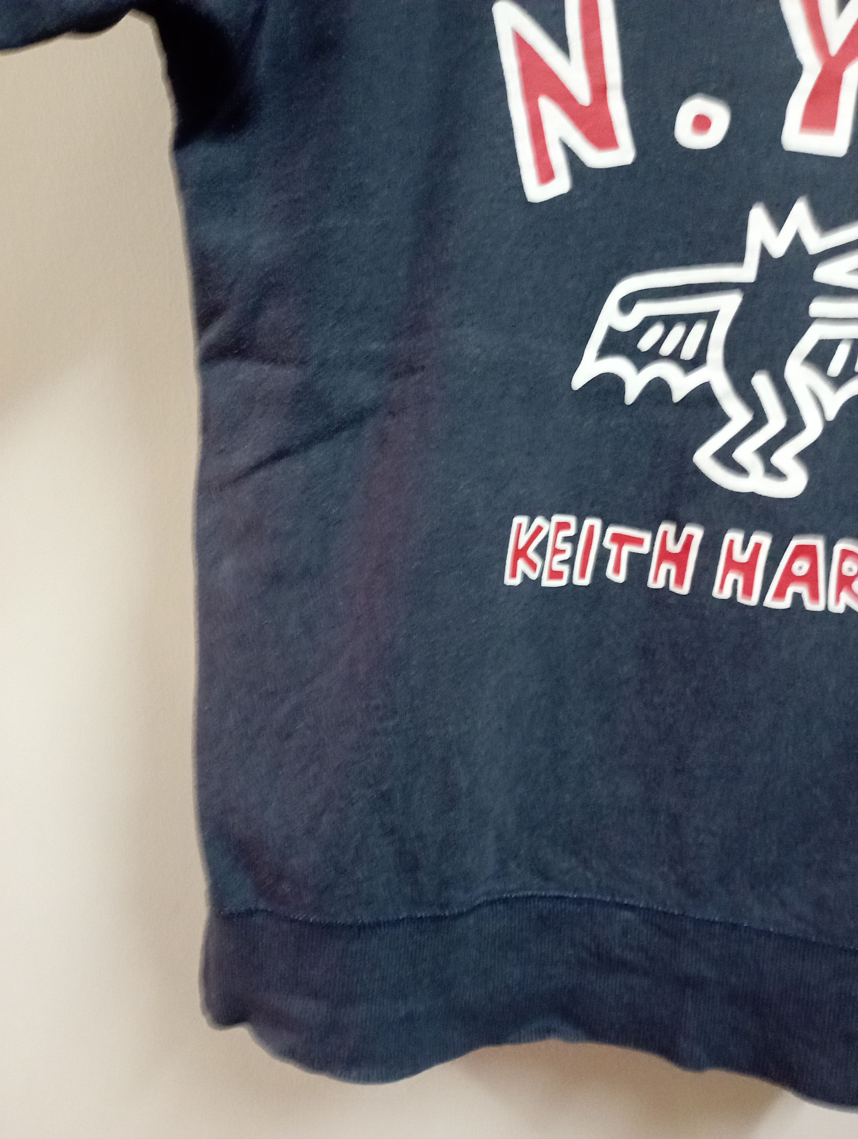 Keith Haring Vintage Keith Haring + Uniqlo SweetShirt Size US L / EU 52-54 / 3 - 9 Thumbnail