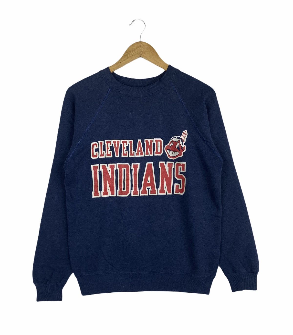 MLB × Vintage VINTAGE CLEVERLAND INDIANS BASEBALL TEAM MLB SWEATSHIRT Size US S / EU 44-46 / 1 - 1 Thumbnail