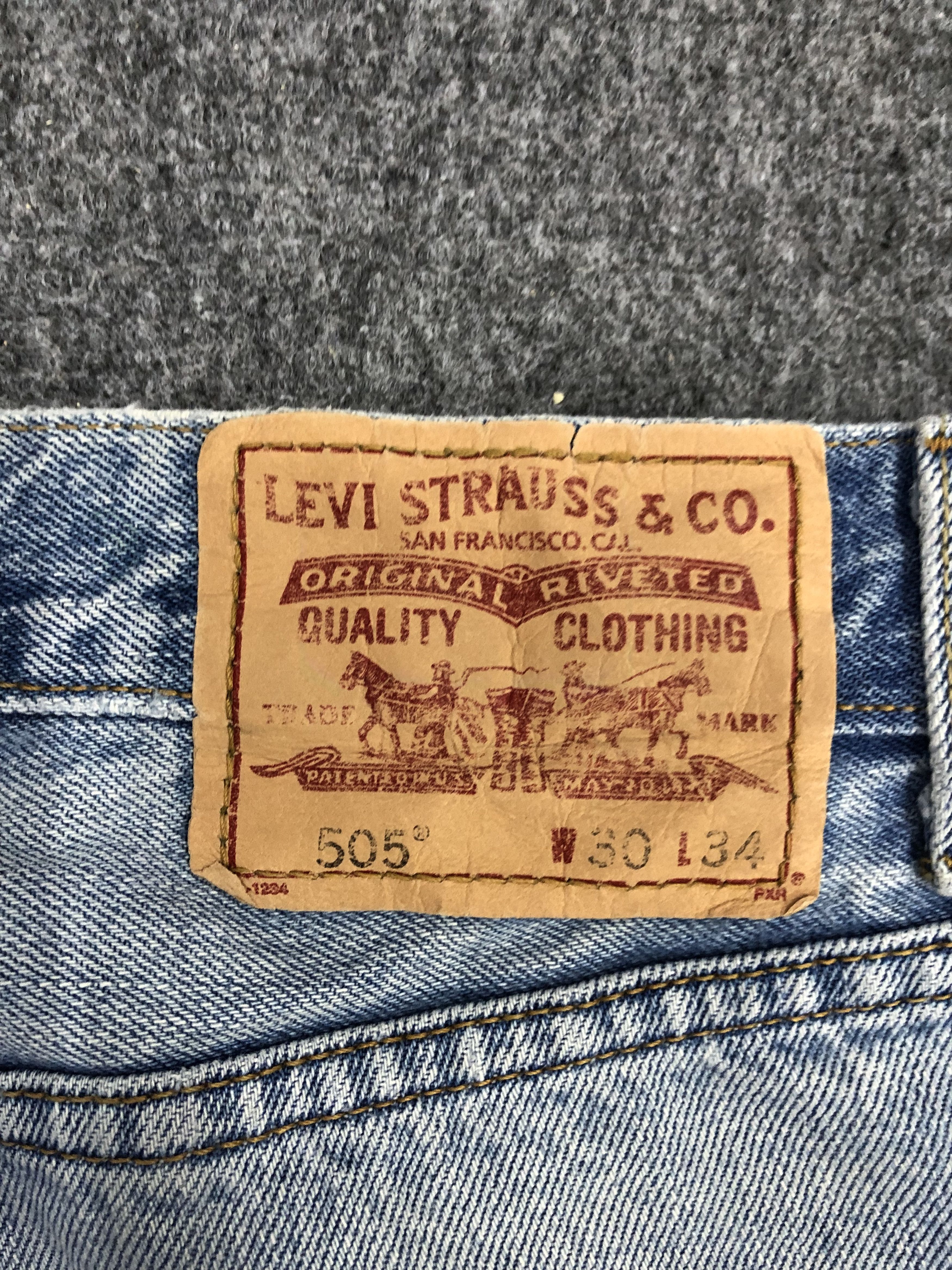 Levi's Vintage Levis 505 Light Wash Jeans DP1143 Size US 31 - 5 Thumbnail