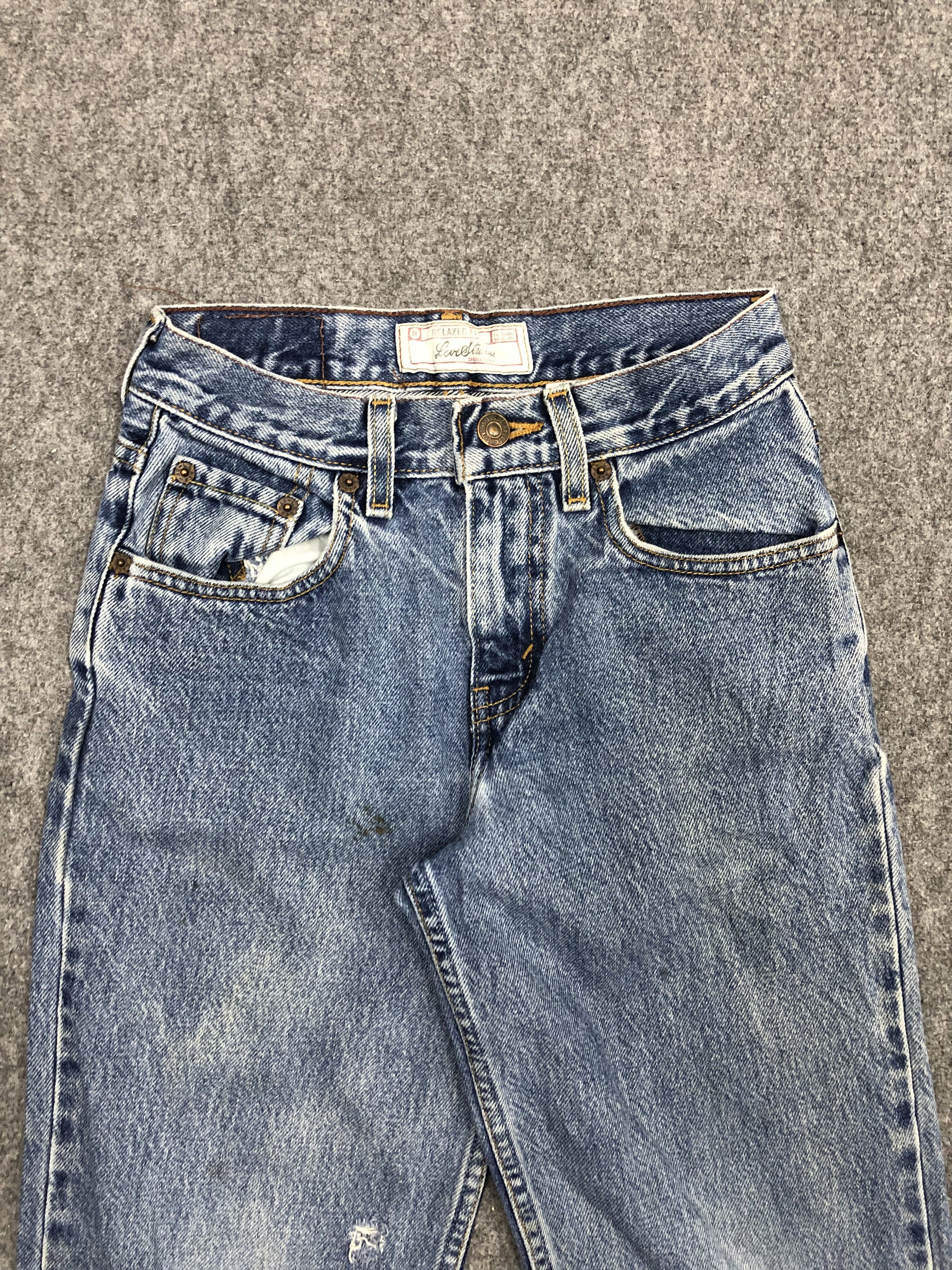 Levi's Vintage Levis Signature Faded Blue Women Jeans DP1224 Size US 26 / EU 42 - 2 Thumbnail