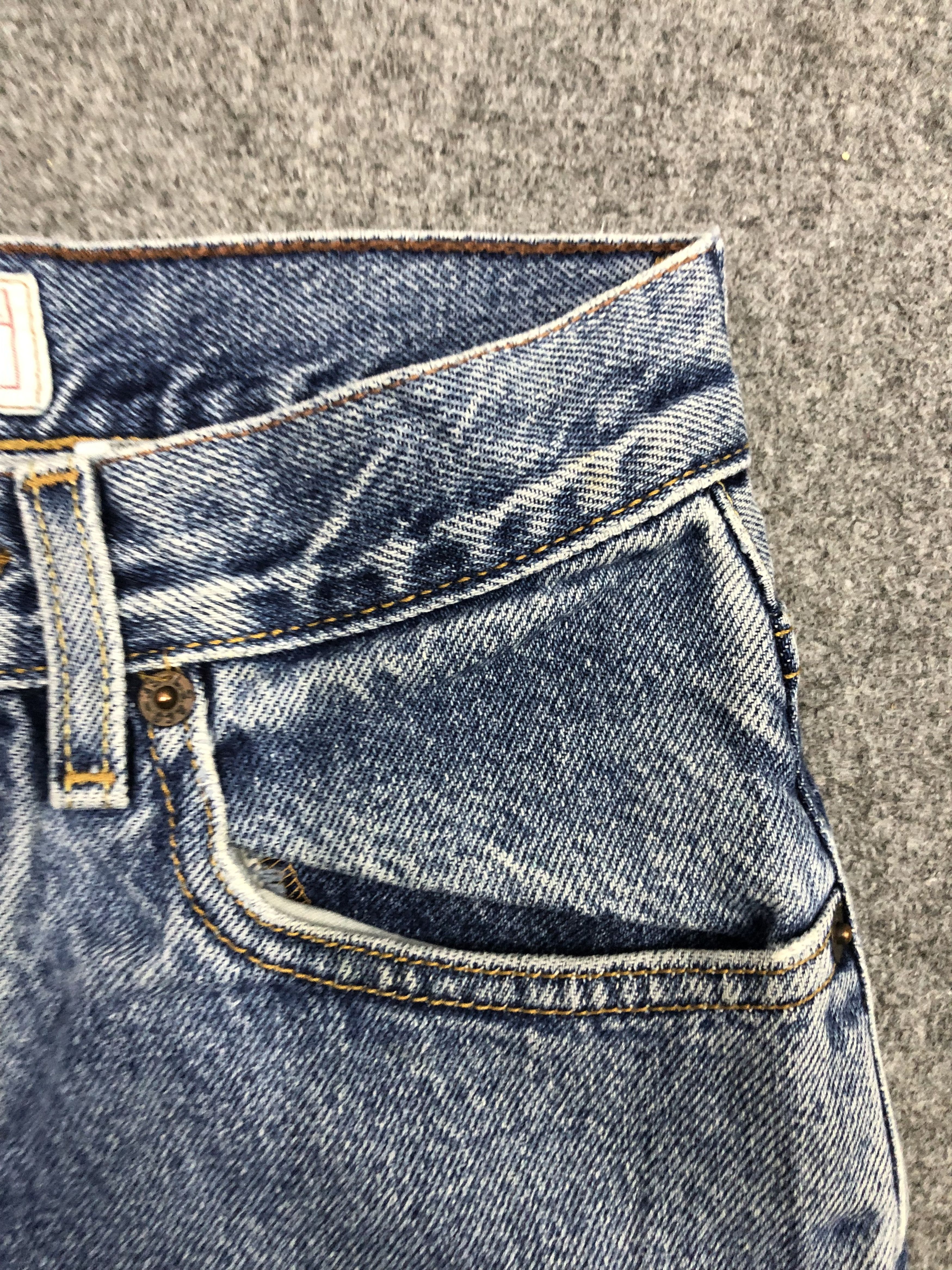 Levi's Vintage Levis Signature Faded Blue Women Jeans DP1224 Size US 26 / EU 42 - 7 Thumbnail