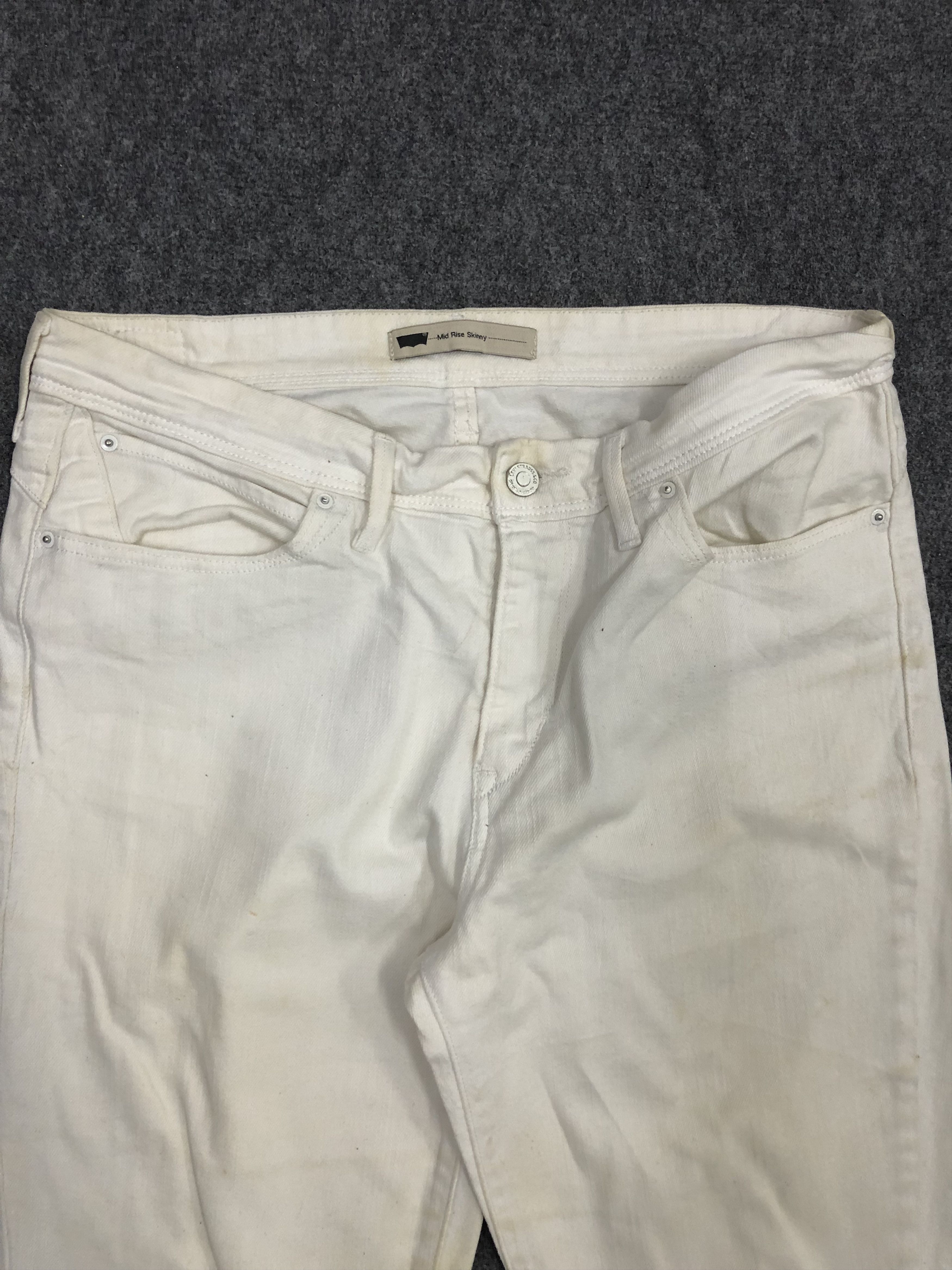 Levi's × Vintage Vintage Levis 711 Light Wash Women Jeans Size US 34 / EU 50 - 2 Thumbnail