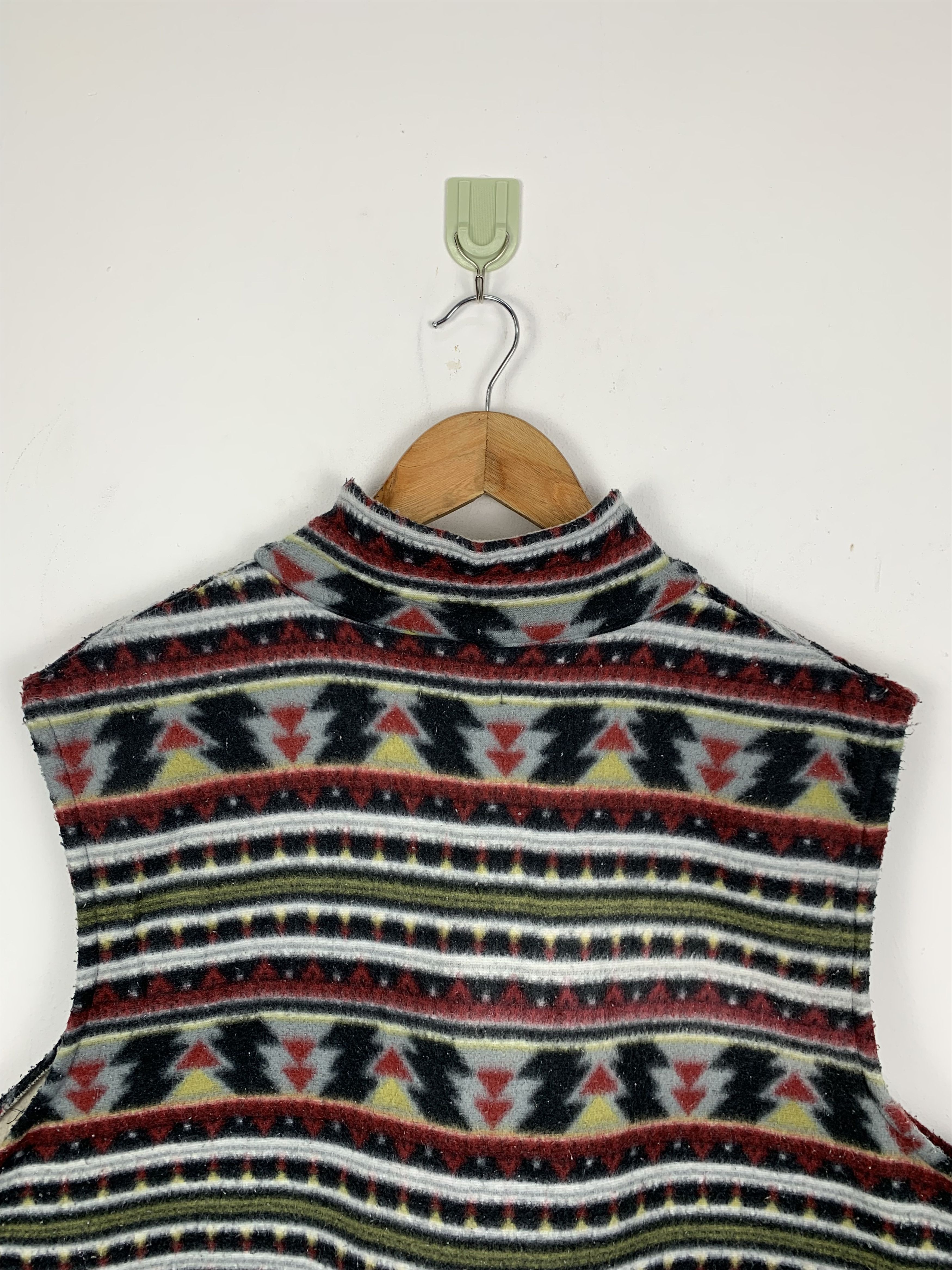 Japanese Brand × Vintage Vintage Navajo Native Sleeveless vest Size US L / EU 52-54 / 3 - 4 Thumbnail