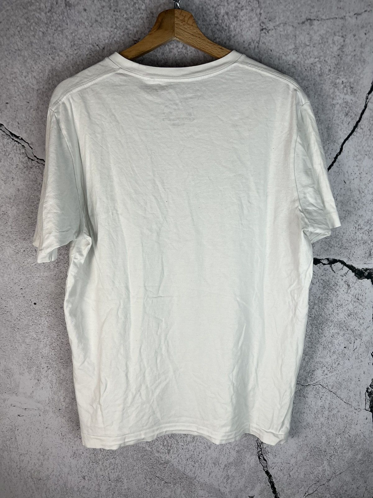 Kaws × Peanuts × Uniqlo Uniqlo x Kaws x Peanuts collaboration tshirt Size US L / EU 52-54 / 3 - 2 Thumbnail