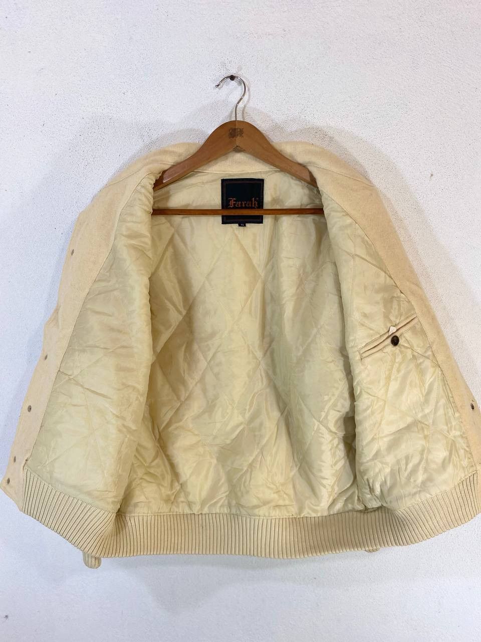 Farah Vintage Farah Fully Wool Varsity Jacket Nice Design Size US M / EU 48-50 / 2 - 3 Thumbnail