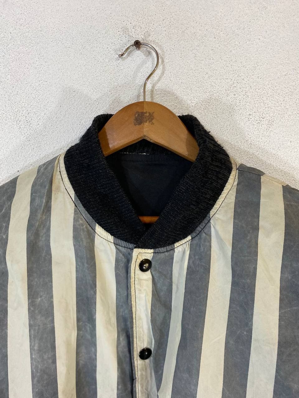 Vintage Vintage Distressed Reversible Bomber Jacket Nice Design Size US L / EU 52-54 / 3 - 11 Thumbnail