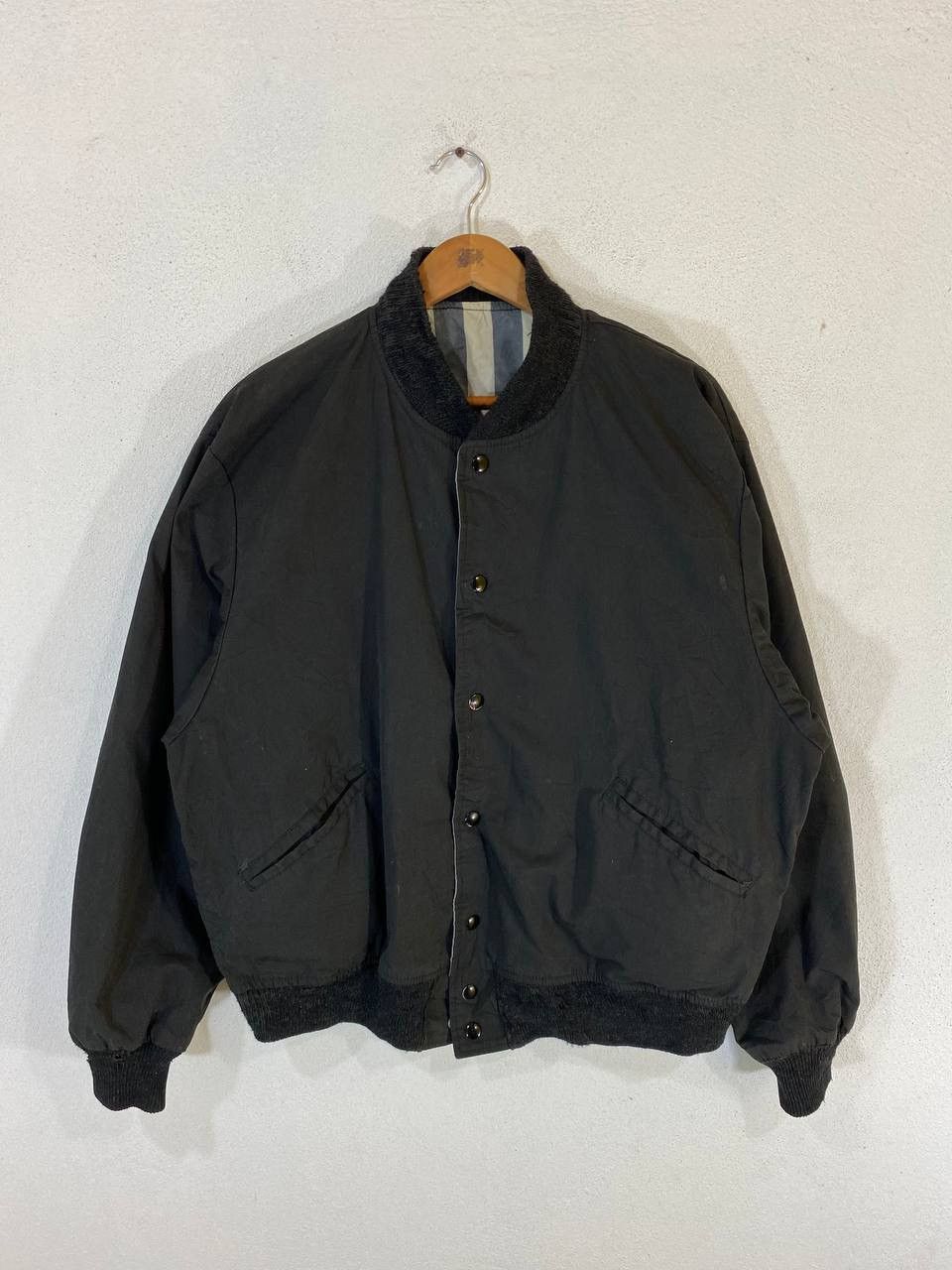 Vintage Vintage Distressed Reversible Bomber Jacket Nice Design Size US L / EU 52-54 / 3 - 1 Thumbnail