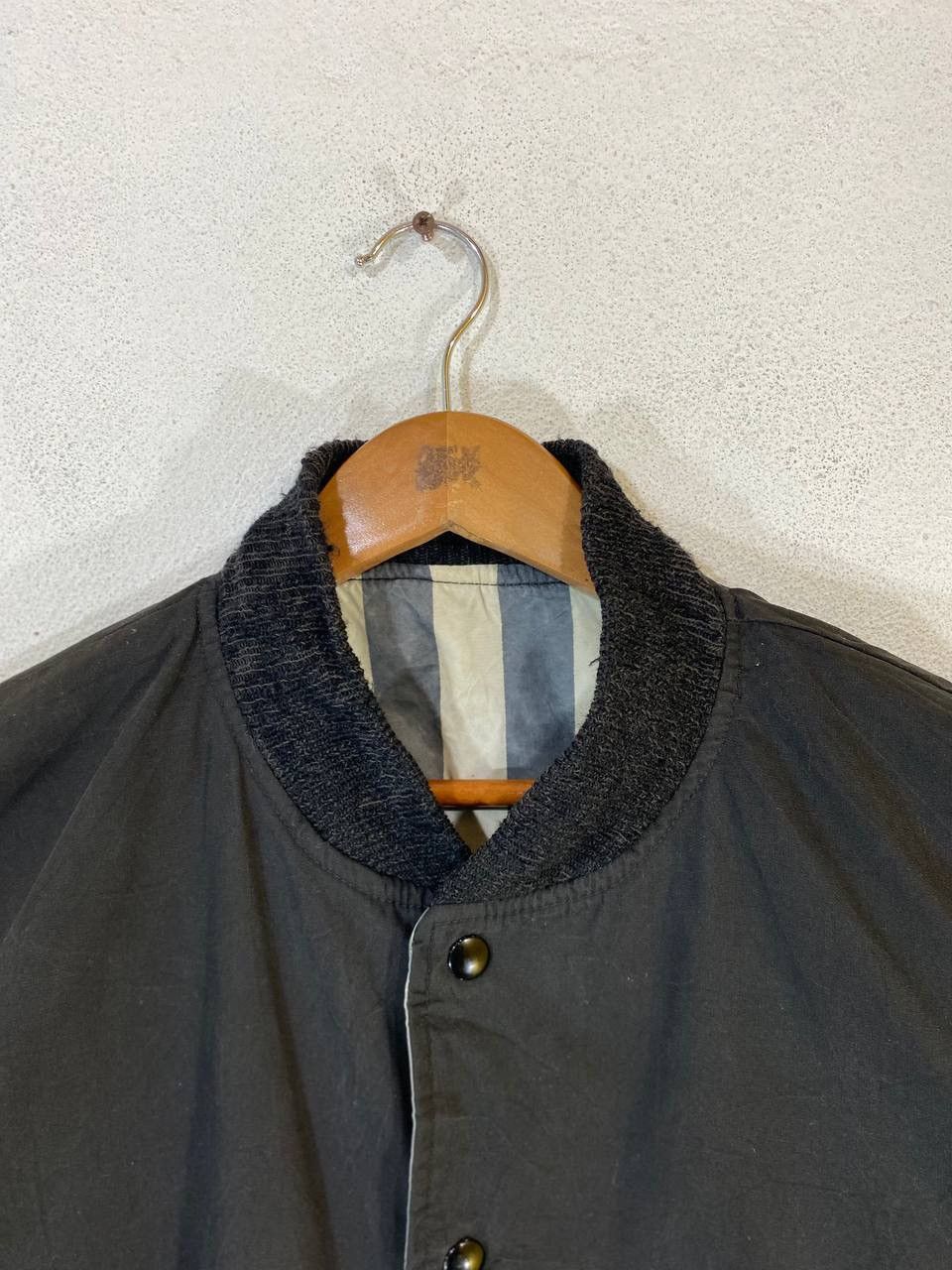 Vintage Vintage Distressed Reversible Bomber Jacket Nice Design Size US L / EU 52-54 / 3 - 8 Thumbnail