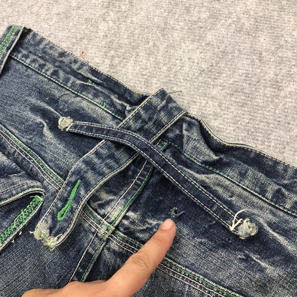 Japanese Brand BAGGY💥KISSMARK JAPAN DISTRESSED DENIM JEANS PANTS Size US 34 / EU 50 - 12 Thumbnail