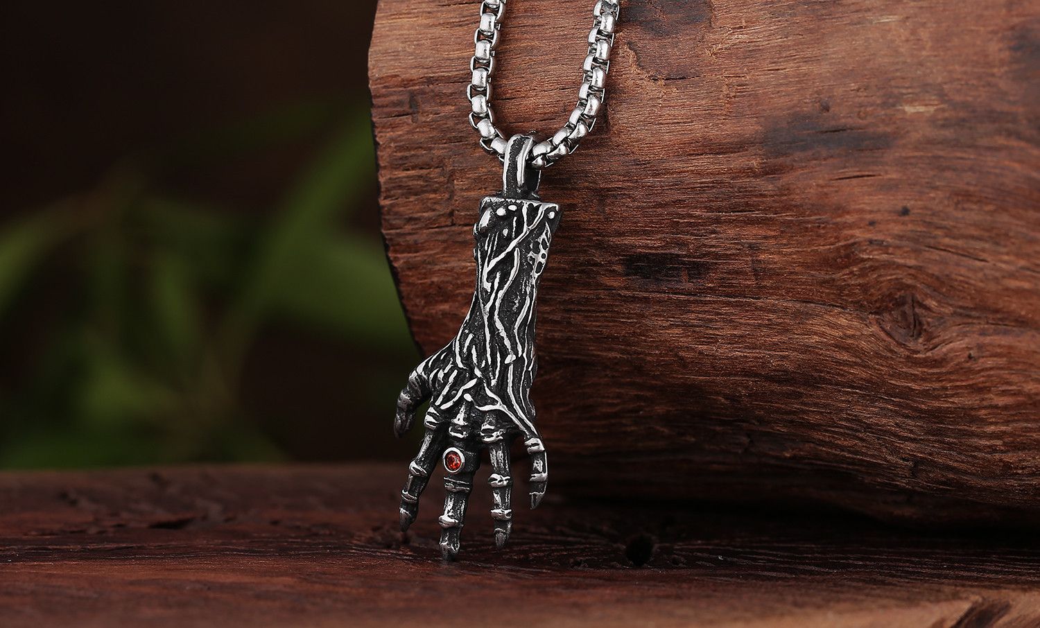 Jewelry Devil Hell Skull Hand Necklace Size ONE SIZE - 3 Thumbnail