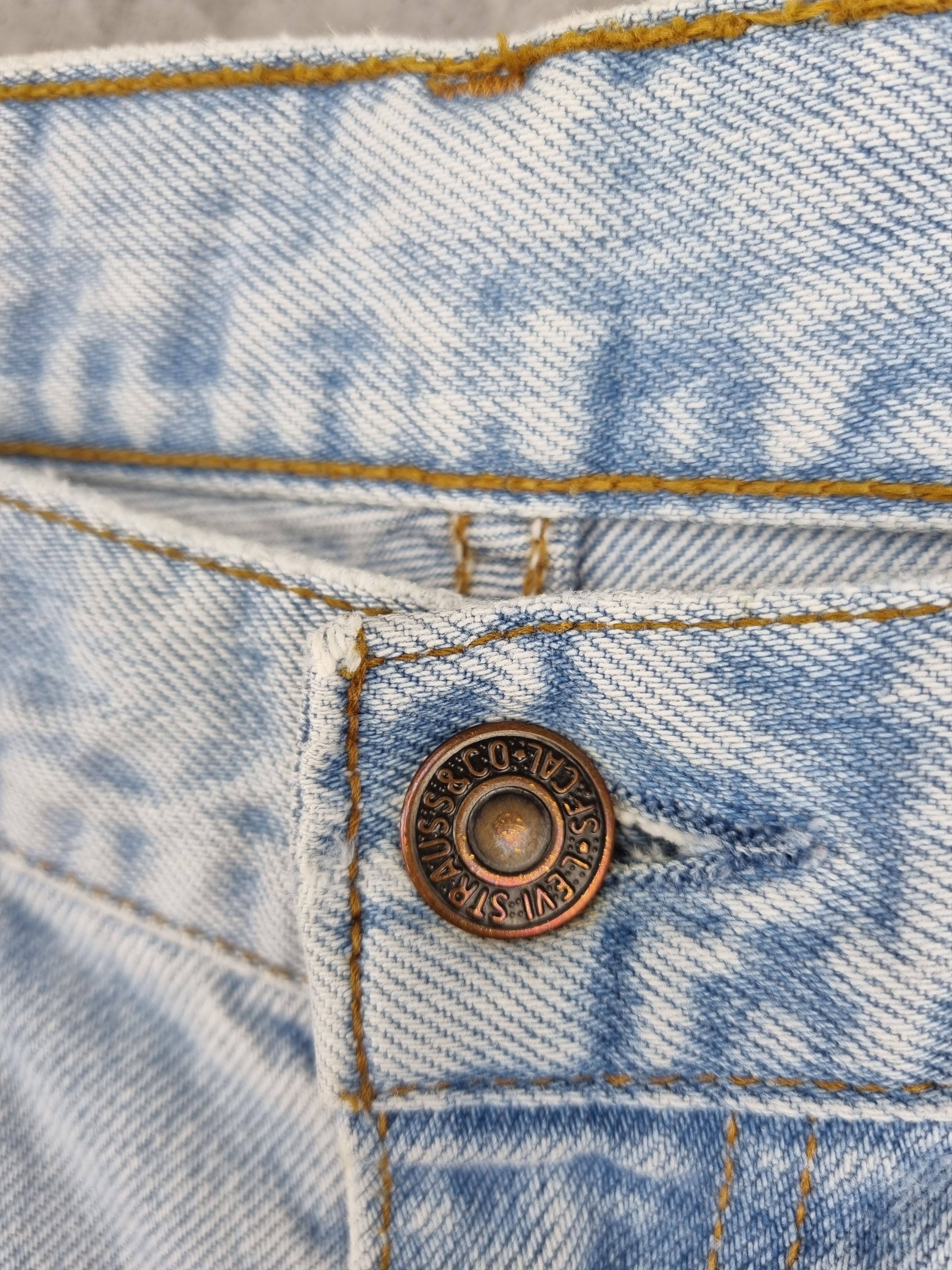 Levi's × Levi's Vintage Clothing 90s LEVIS 615 Light Blue Vintage Jeans CHROME HEARTS fade Size US 32 / EU 48 - 8 Thumbnail