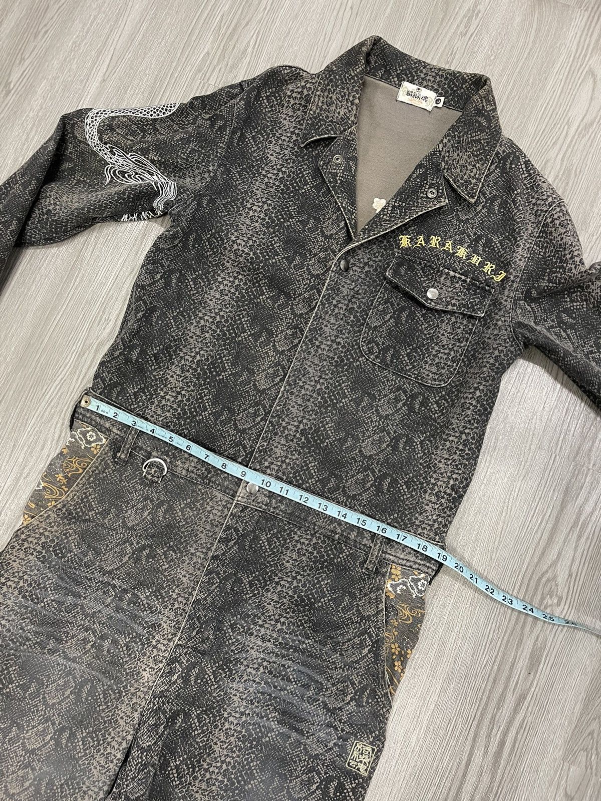 Japanese Brand × Vintage KARAKURI TAMASHI PHYTON DRAGON SAKURA WORK COVERALLS Size US L / EU 52-54 / 3 - 15 Thumbnail