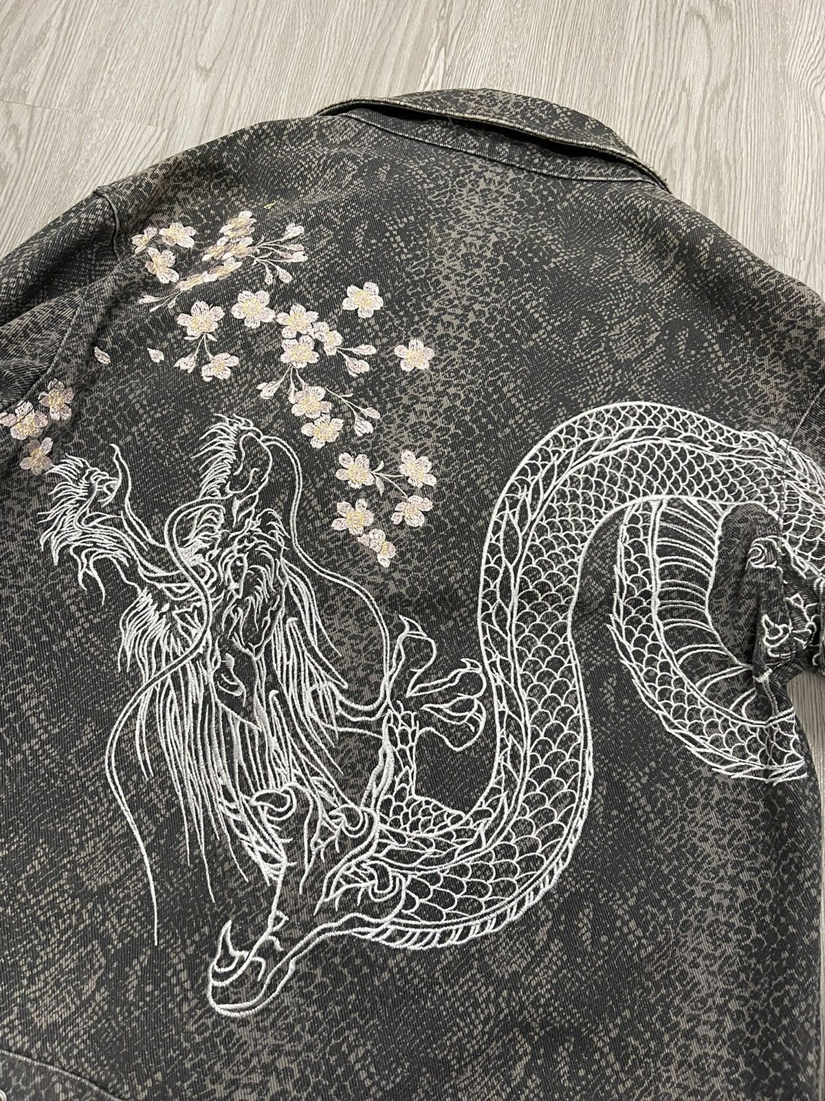 Japanese Brand × Vintage KARAKURI TAMASHI PHYTON DRAGON SAKURA WORK COVERALLS Size US L / EU 52-54 / 3 - 23 Thumbnail
