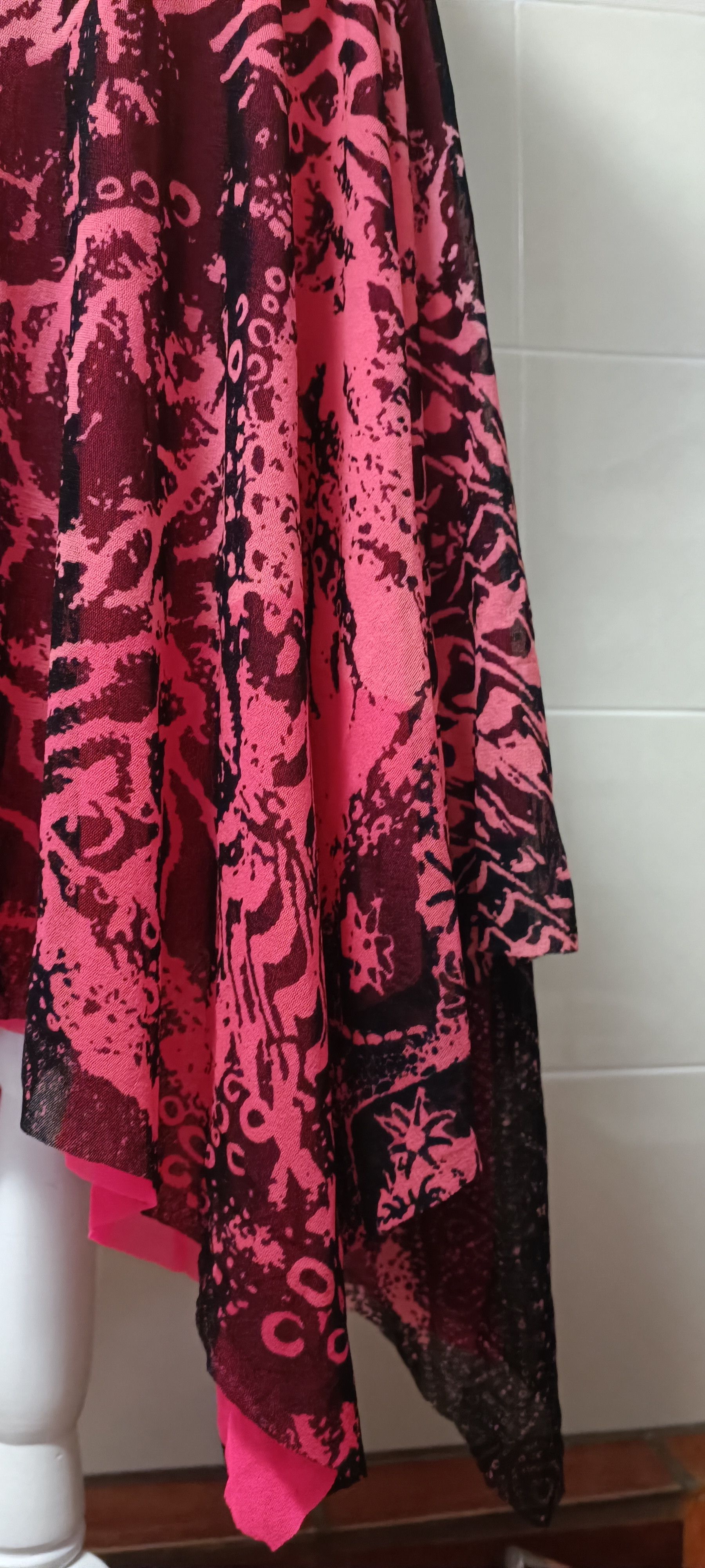 Jean Paul Gaultier Brand new- Skirt in nylon mesh with tribal and reef print Size 28" / US 6 / IT 42 - 10 Thumbnail