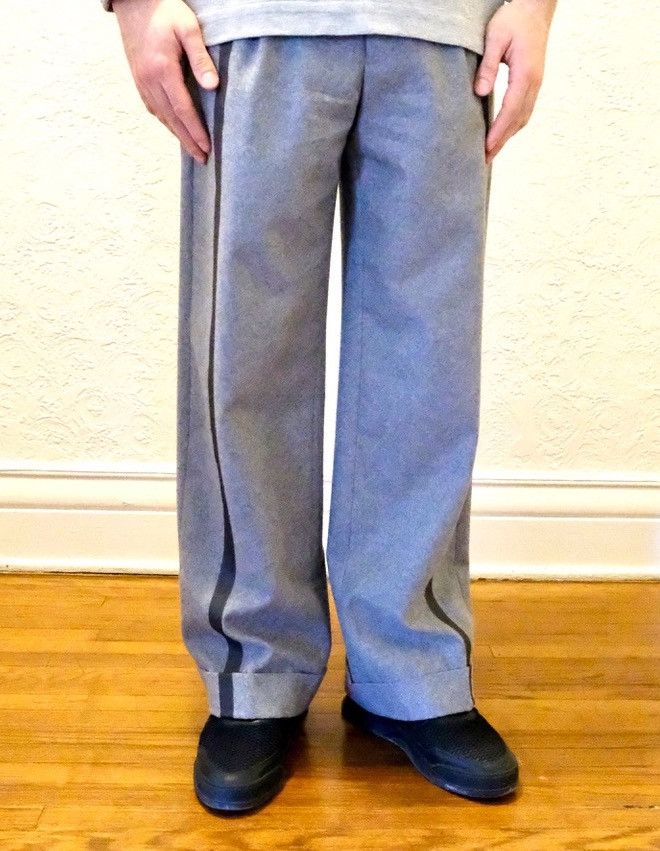 Emporio Armani Baggy Pant Reflective Lines Size US 30 / EU 46 - 2 Thumbnail