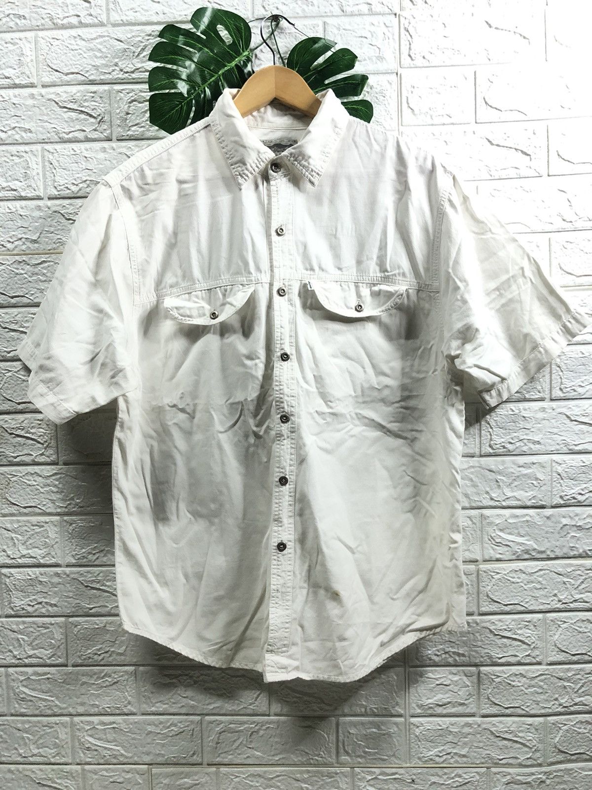 VINTAGE LEVI’S WHITE TAB SHIRT