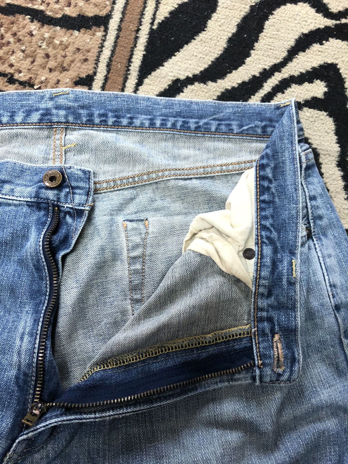Edwin × Vintage VINTAGE SELVEDGE EDWIN 505 BLUE WASH DISTRESSED DENIM Size US 36 / EU 52 - 6 Thumbnail