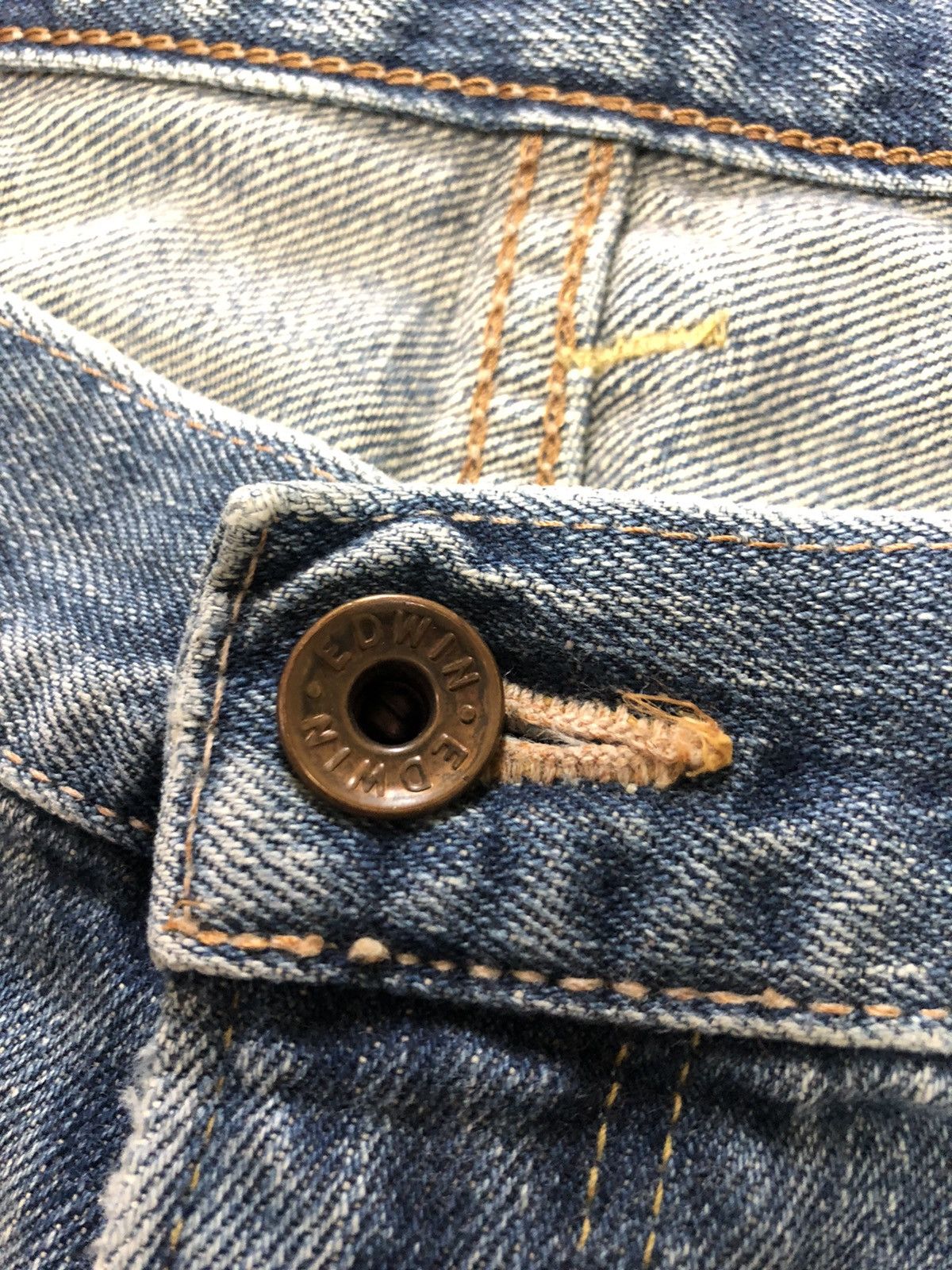 Edwin × Vintage VINTAGE SELVEDGE EDWIN 505 BLUE WASH DISTRESSED DENIM Size US 36 / EU 52 - 5 Thumbnail