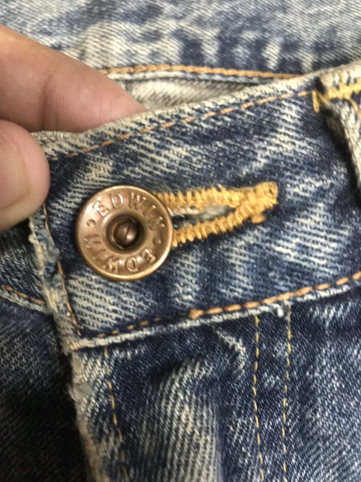 Edwin × Vintage VINTAGE RUSTY SELVEDGE EDWIN505 BLUE WASH DISTRESSED DENIM Size US 30 / EU 46 - 10 Thumbnail