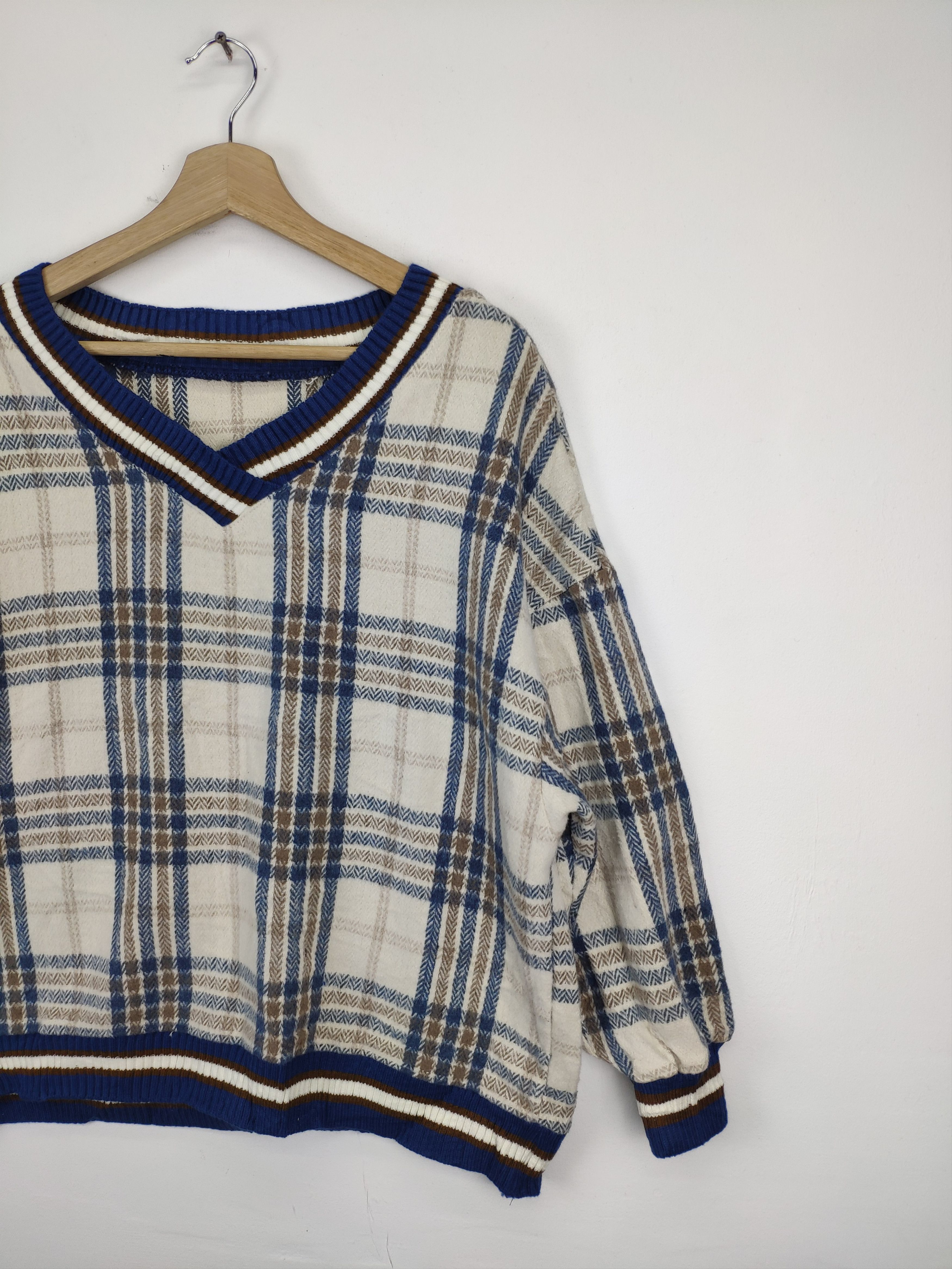 Aran Isles Knitwear × Japanese Brand × Vintage Vintage Knit Sweater Tartan Print V Neck Size US L / EU 52-54 / 3 - 6 Thumbnail
