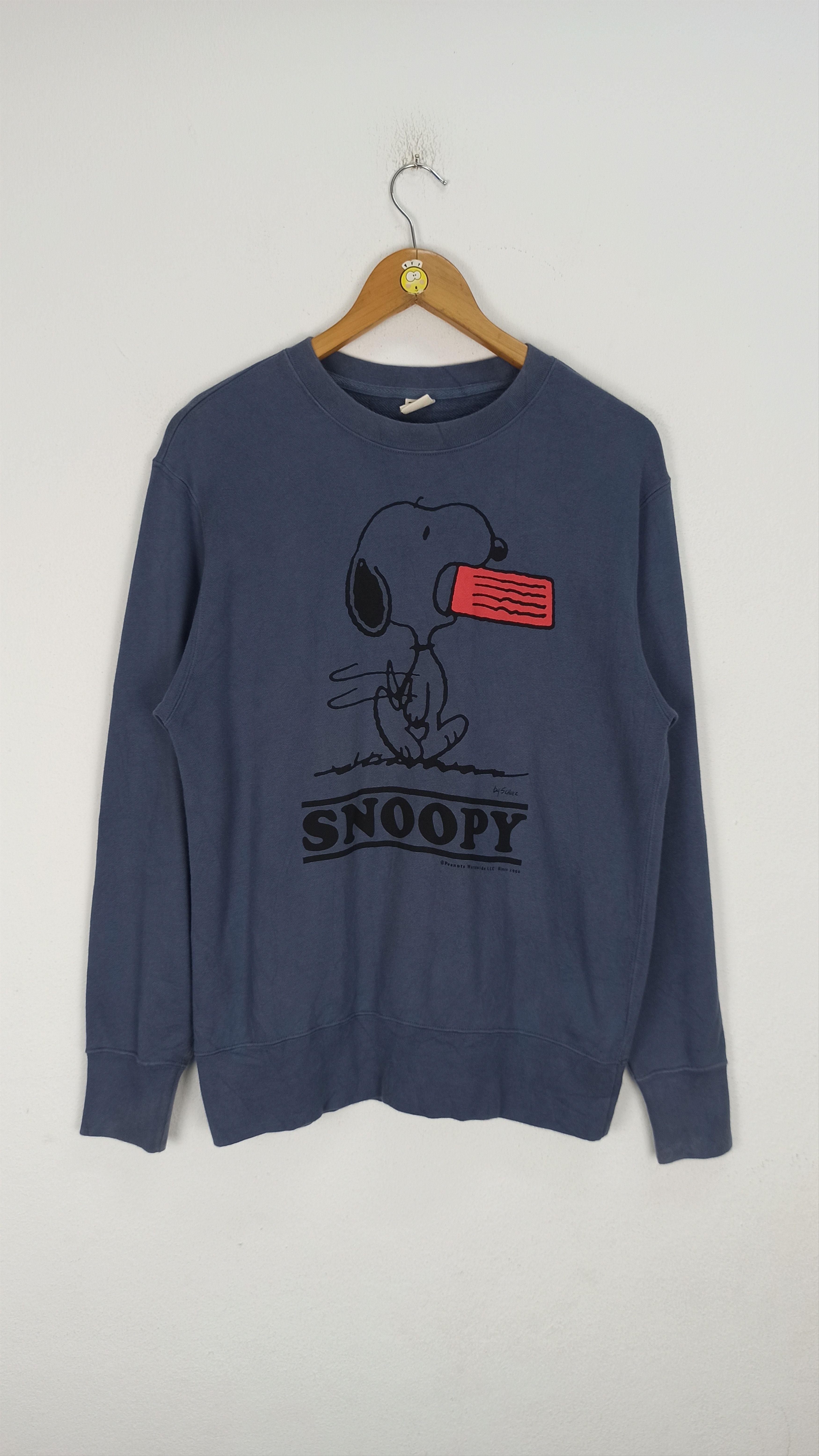 Kaws × Peanuts × Uniqlo Uniqlo Peanuts Snoopy Crewneck Sweatshirt Size US S / EU 44-46 / 1 - 1 Thumbnail