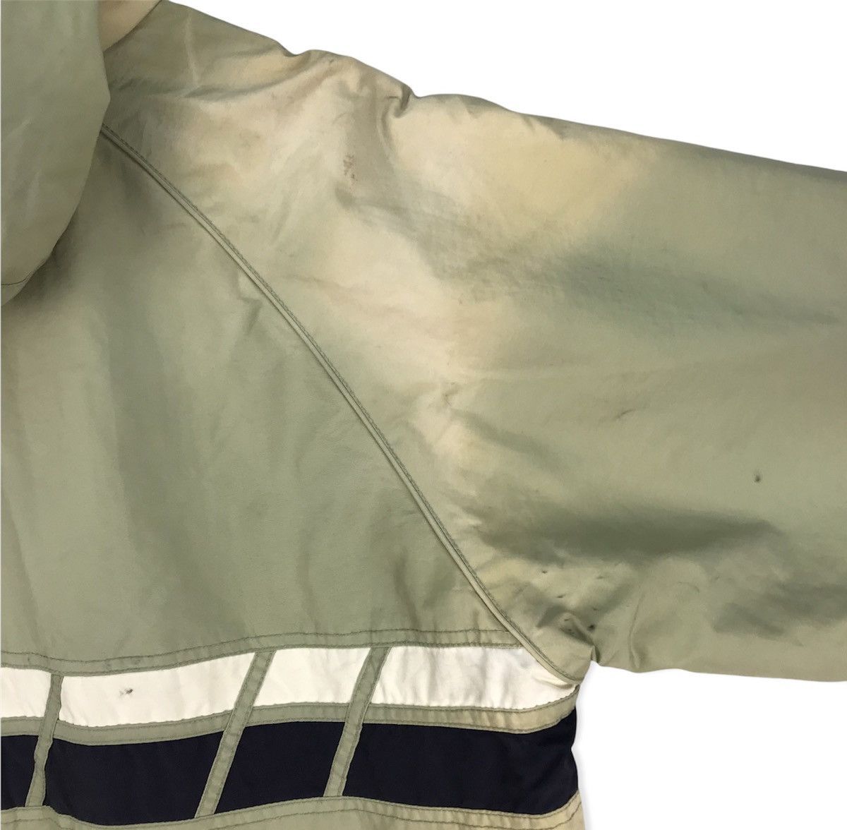 Billabong Vintage Billabong Ski Jacket Sunfaded Size US L / EU 52-54 / 3 - 8 Thumbnail