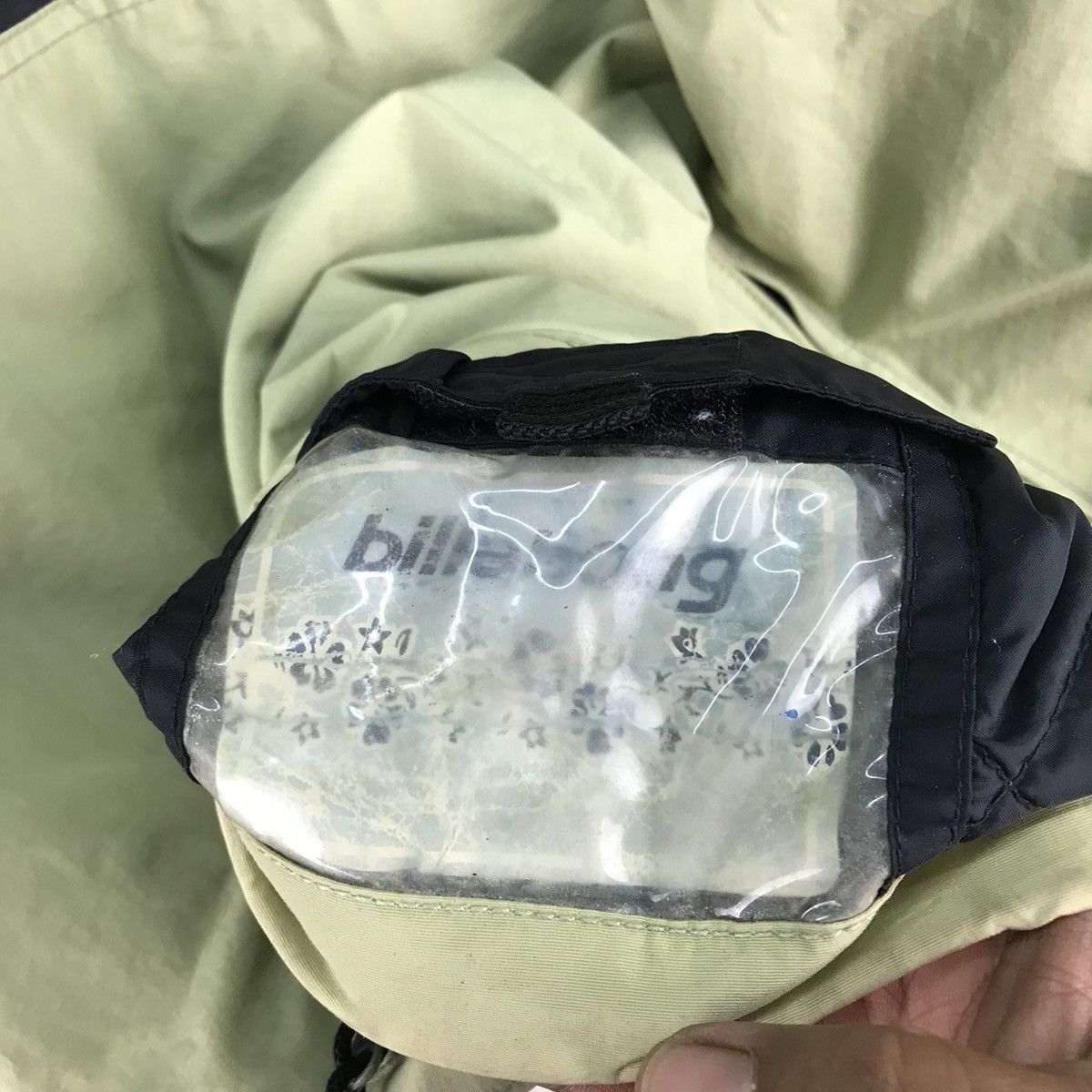 Billabong Vintage Billabong Ski Jacket Sunfaded Size US L / EU 52-54 / 3 - 14 Thumbnail