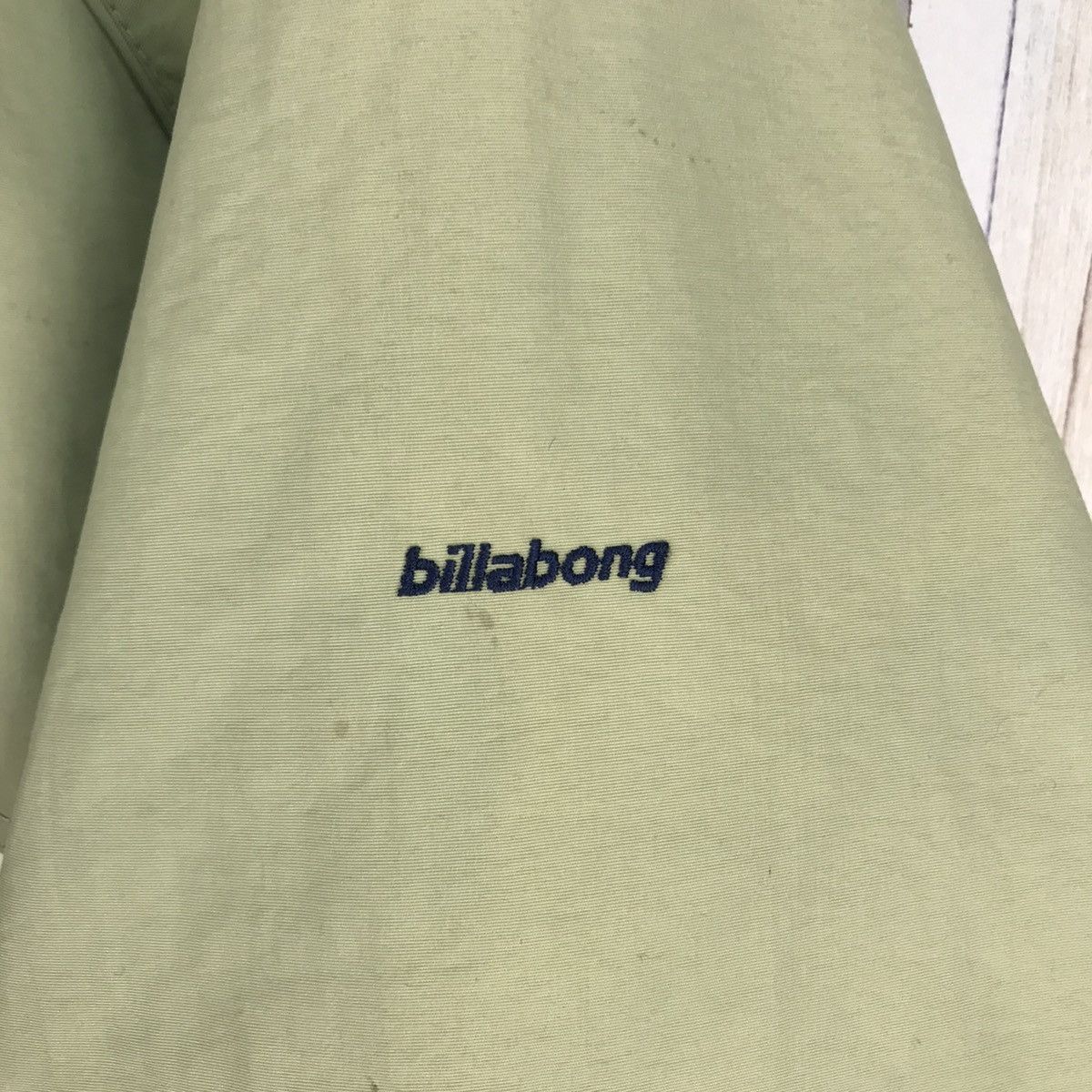 Billabong Vintage Billabong Ski Jacket Sunfaded Size US L / EU 52-54 / 3 - 11 Thumbnail
