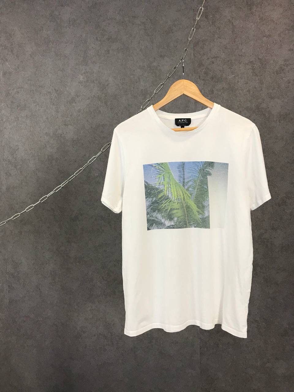 A.P.C. A.P.C vintage art designer tee Size US M / EU 48-50 / 2 - 1 Thumbnail
