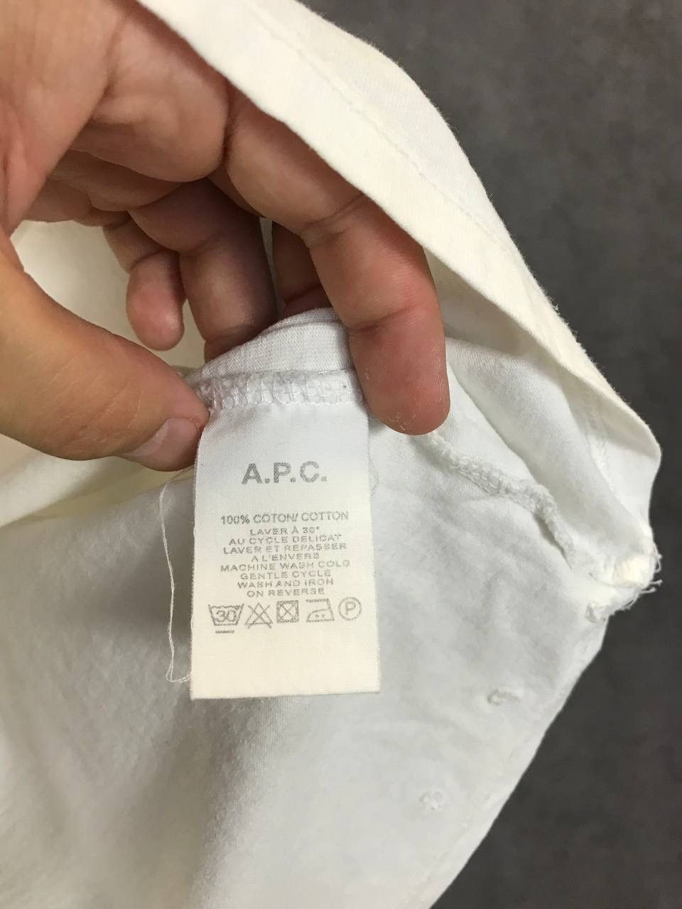 A.P.C. A.P.C vintage art designer tee Size US M / EU 48-50 / 2 - 5 Thumbnail