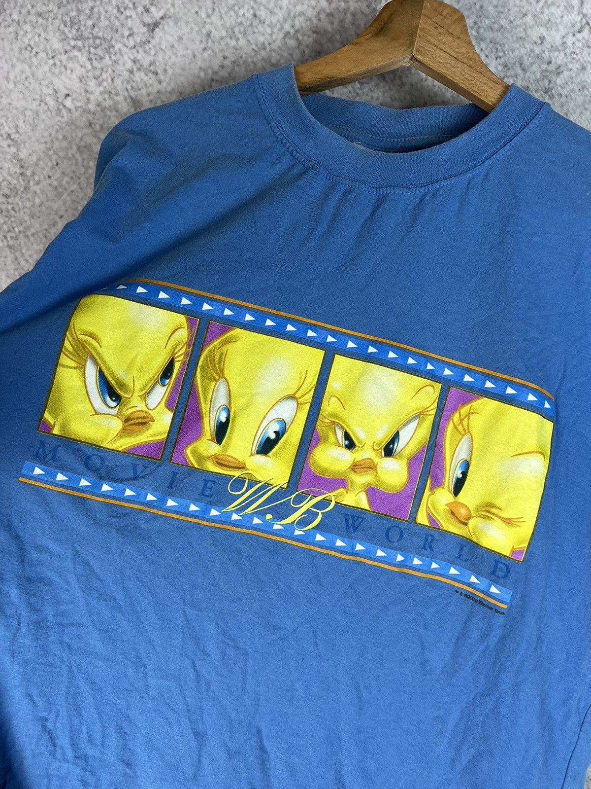 Vintage Vintage 1999 Tweety movie world tshirt Size US M / EU 48-50 / 2 - 4 Thumbnail