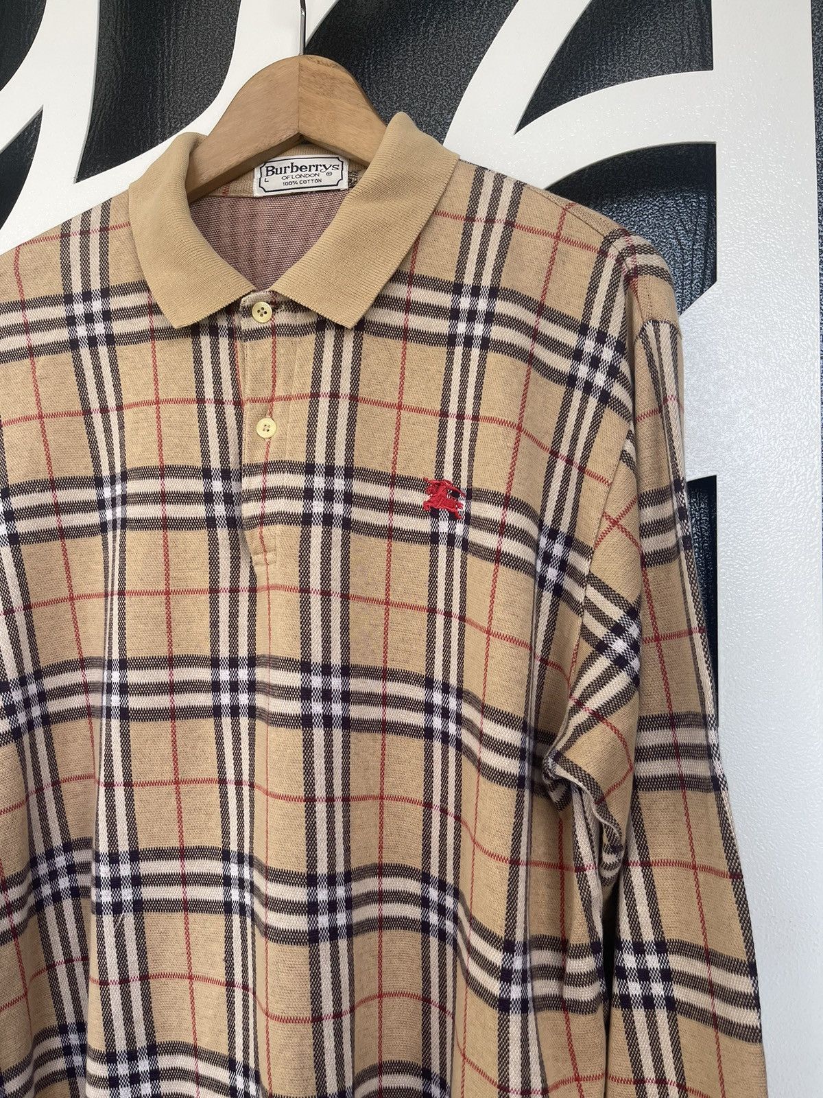 Burberry VINTAGE BURBERRYS NOVA CHEK LONGSLEEVE POLO SHIRT Size US L / EU 52-54 / 3 - 2 Thumbnail