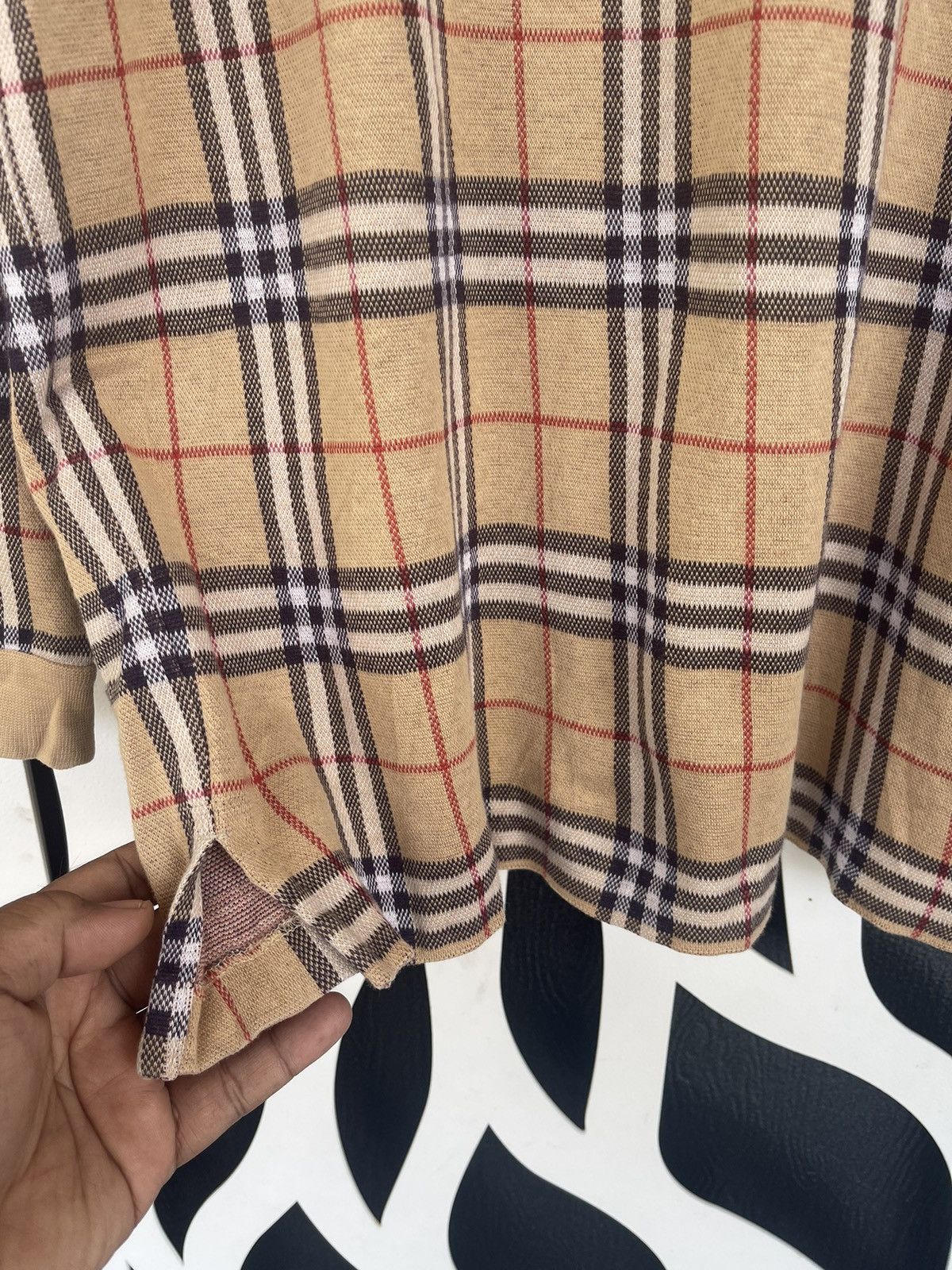 Burberry VINTAGE BURBERRYS NOVA CHEK LONGSLEEVE POLO SHIRT Size US L / EU 52-54 / 3 - 6 Thumbnail