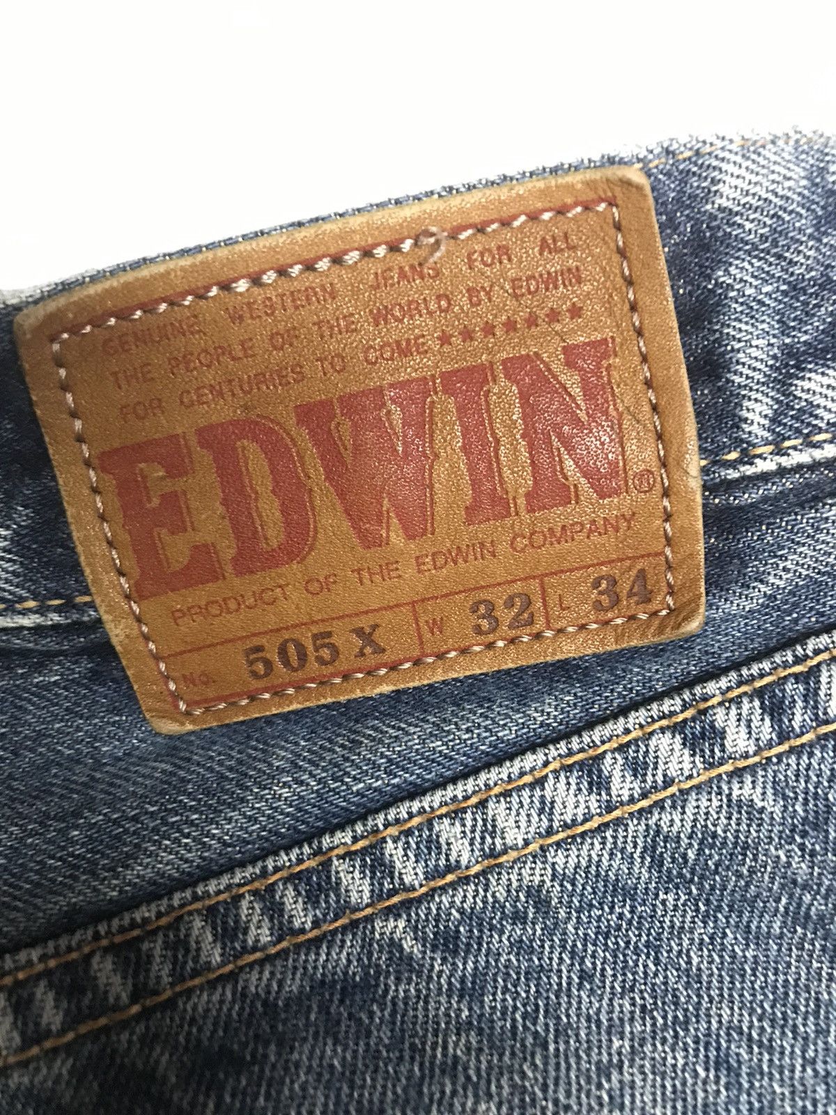 Edwin × Vintage VINTAGE EDWIN 505 X BLUE WASH DISTRESSED SELVEDGE DENIM Size US 31 - 3 Thumbnail
