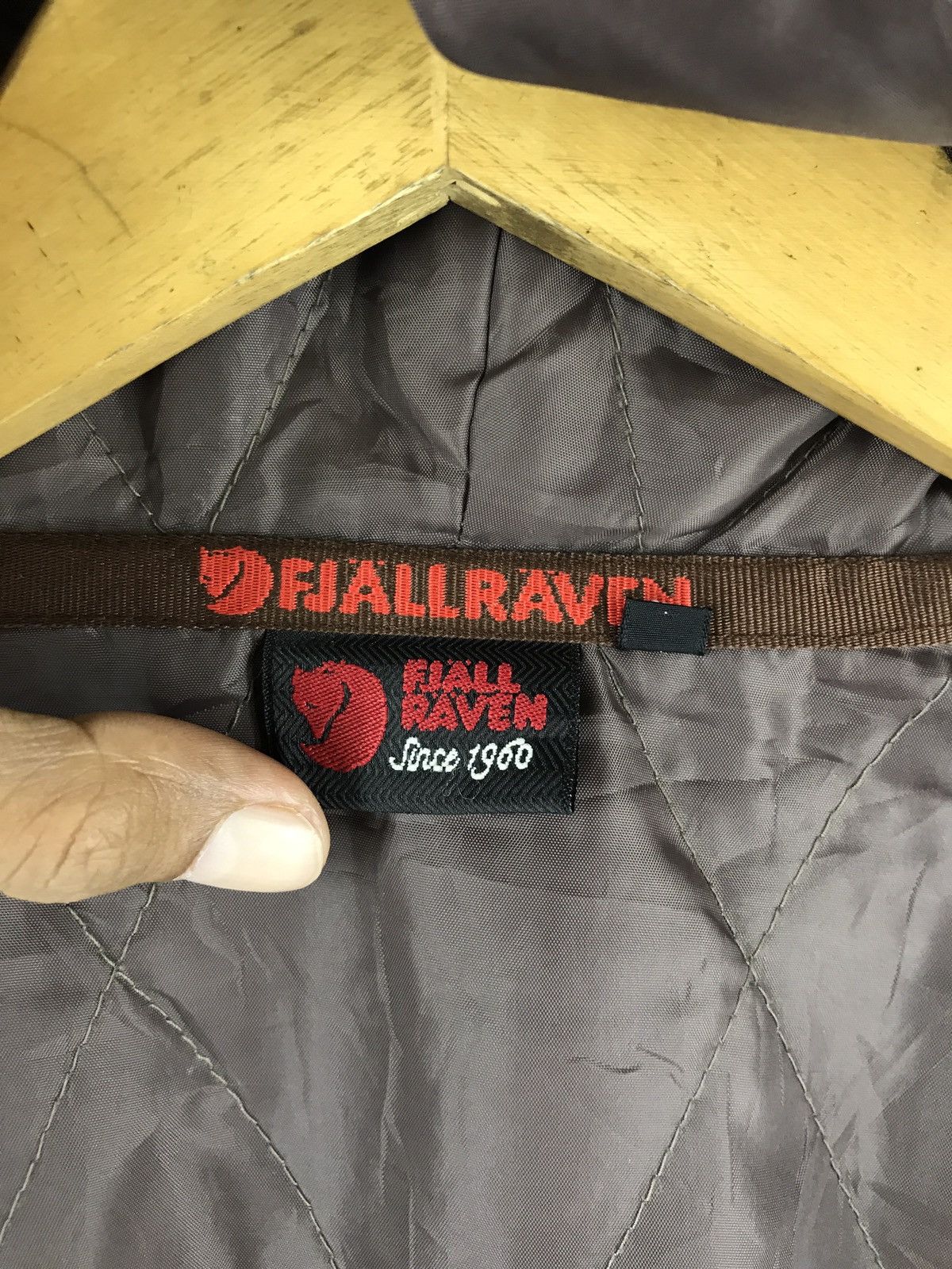 Fjallraven Fjallraven ultimata aventyre hooded jacket Size US M / EU 48-50 / 2 - 10 Thumbnail