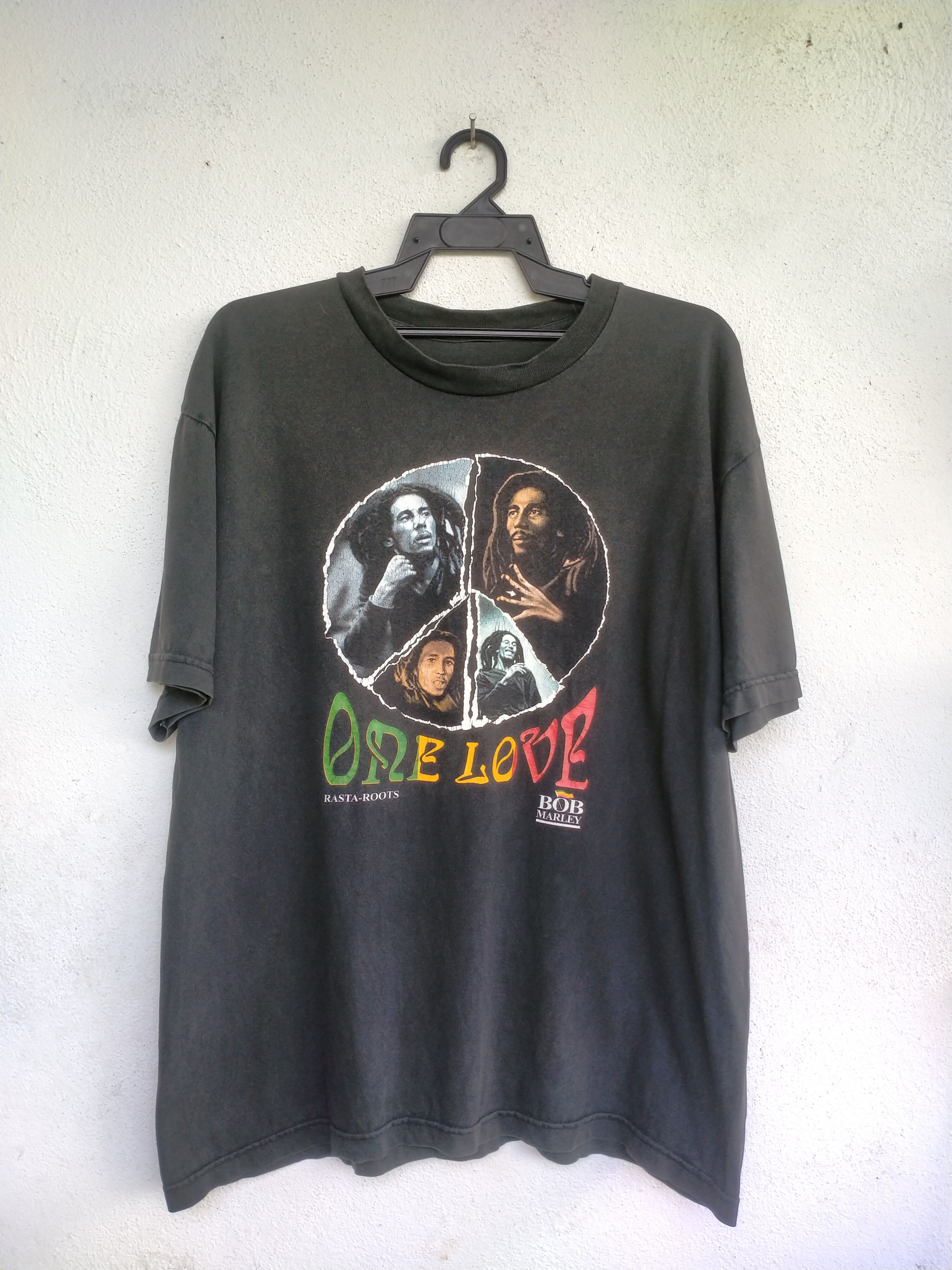 Band Tees Vintage Bob Marley one love rasta 90s bootleg tee - size L Size US L / EU 52-54 / 3 - 1 Thumbnail