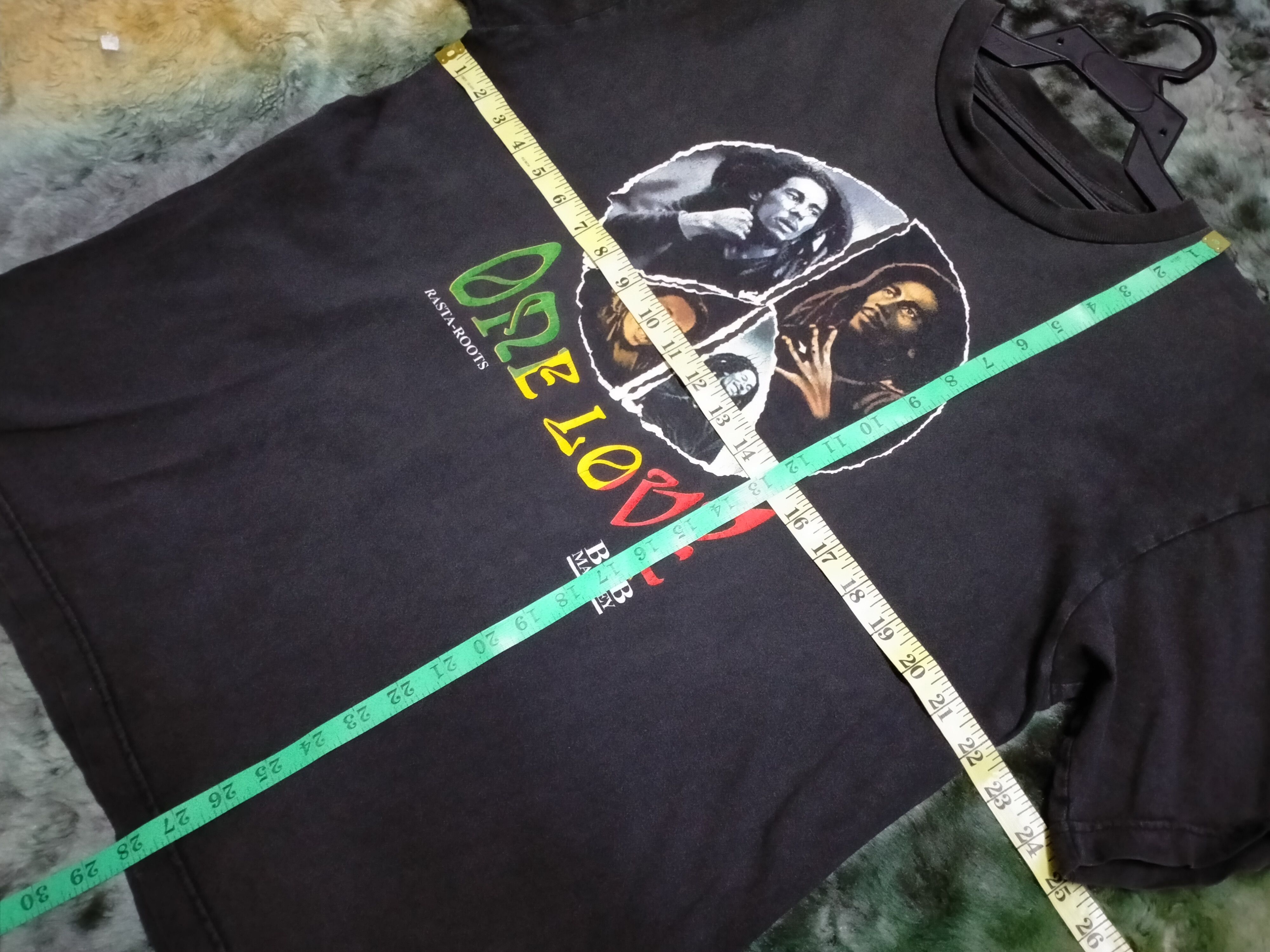 Band Tees Vintage Bob Marley one love rasta 90s bootleg tee - size L Size US L / EU 52-54 / 3 - 11 Thumbnail