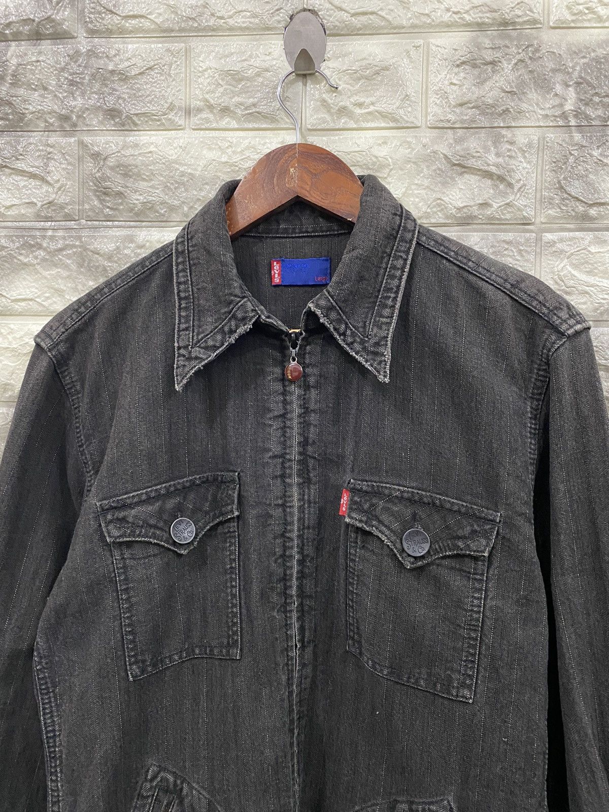 Levi's Vintage Levi’s Black Denim Zipper Jacket Size US L / EU 52-54 / 3 - 4 Thumbnail