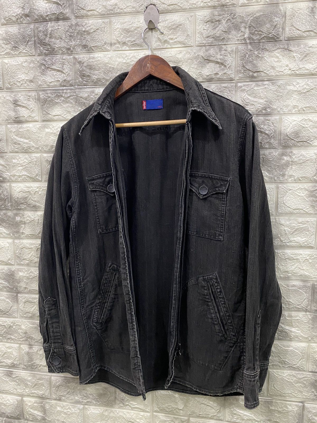 Levi's Vintage Levi’s Black Denim Zipper Jacket Size US L / EU 52-54 / 3 - 7 Thumbnail