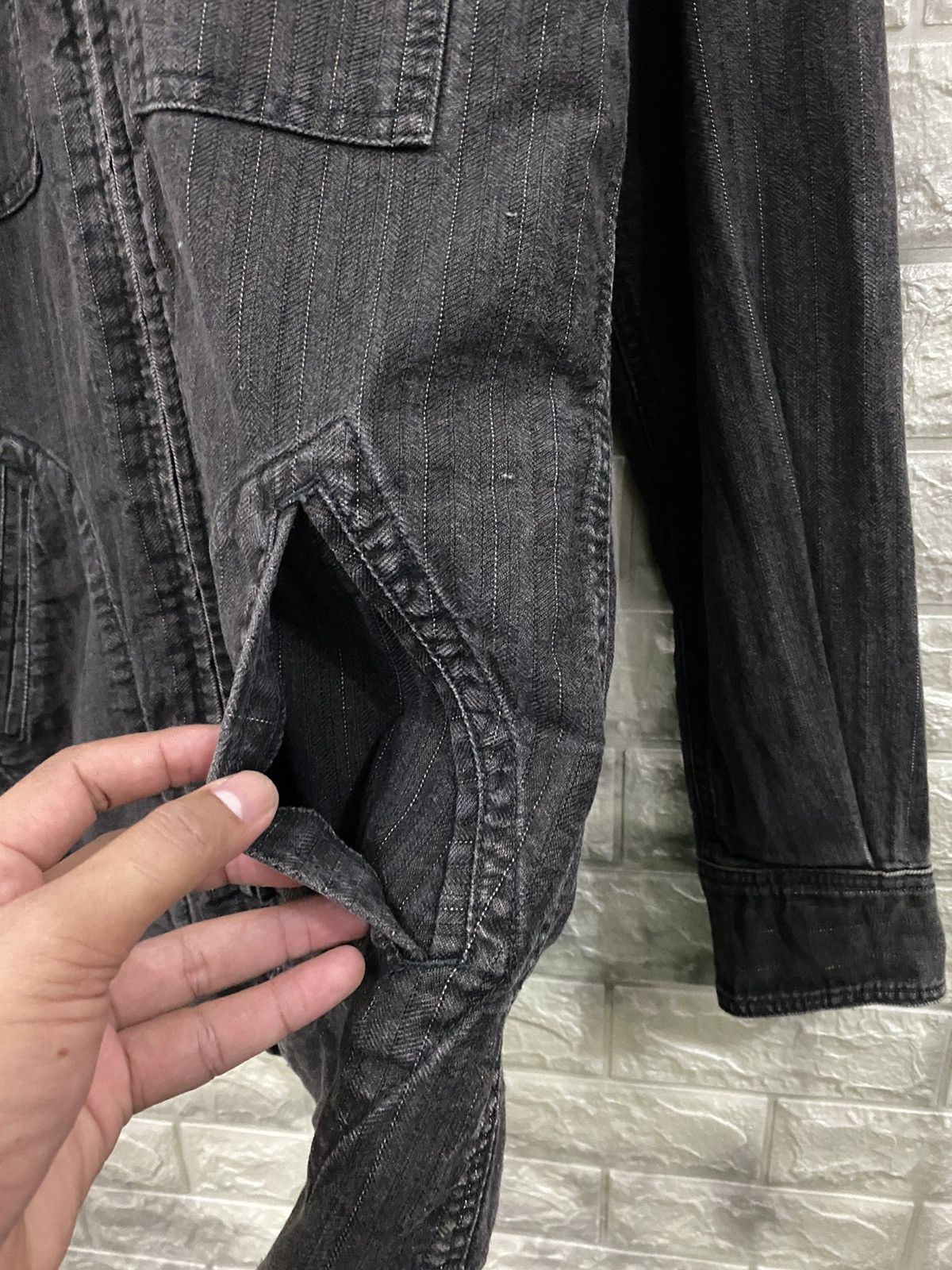 Levi's Vintage Levi’s Black Denim Zipper Jacket Size US L / EU 52-54 / 3 - 8 Thumbnail