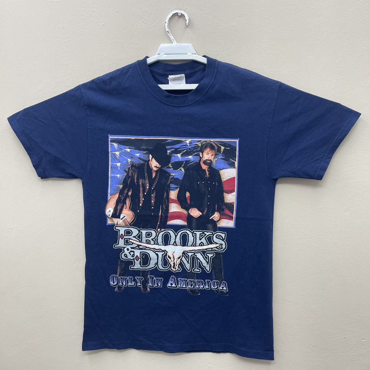 Band Tees × Vintage Brooks & Dunn Only In America Neon Circus Kick Ass Country Size US M / EU 48-50 / 2 - 1 Thumbnail