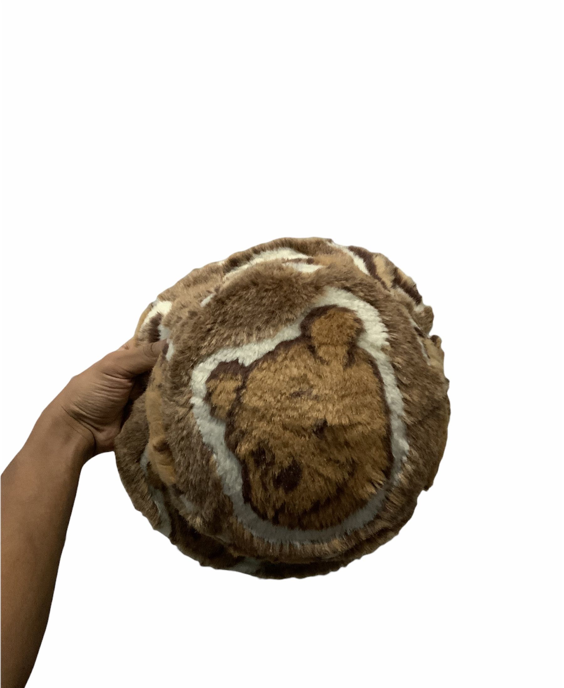 Japanese Brand Winnie The Pooh Faux Fur Streetwear Bucket Hats Size ONE SIZE - 4 Thumbnail