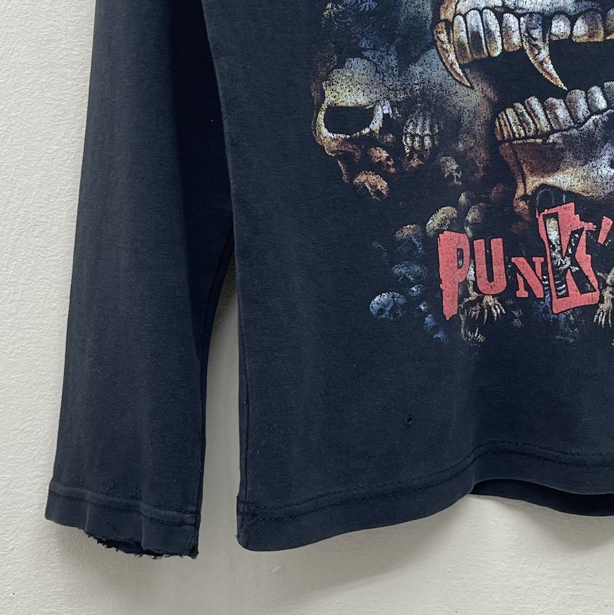 Band Tees Vintage The Exploited Punk's Not Dead Size US M / EU 48-50 / 2 - 3 Thumbnail