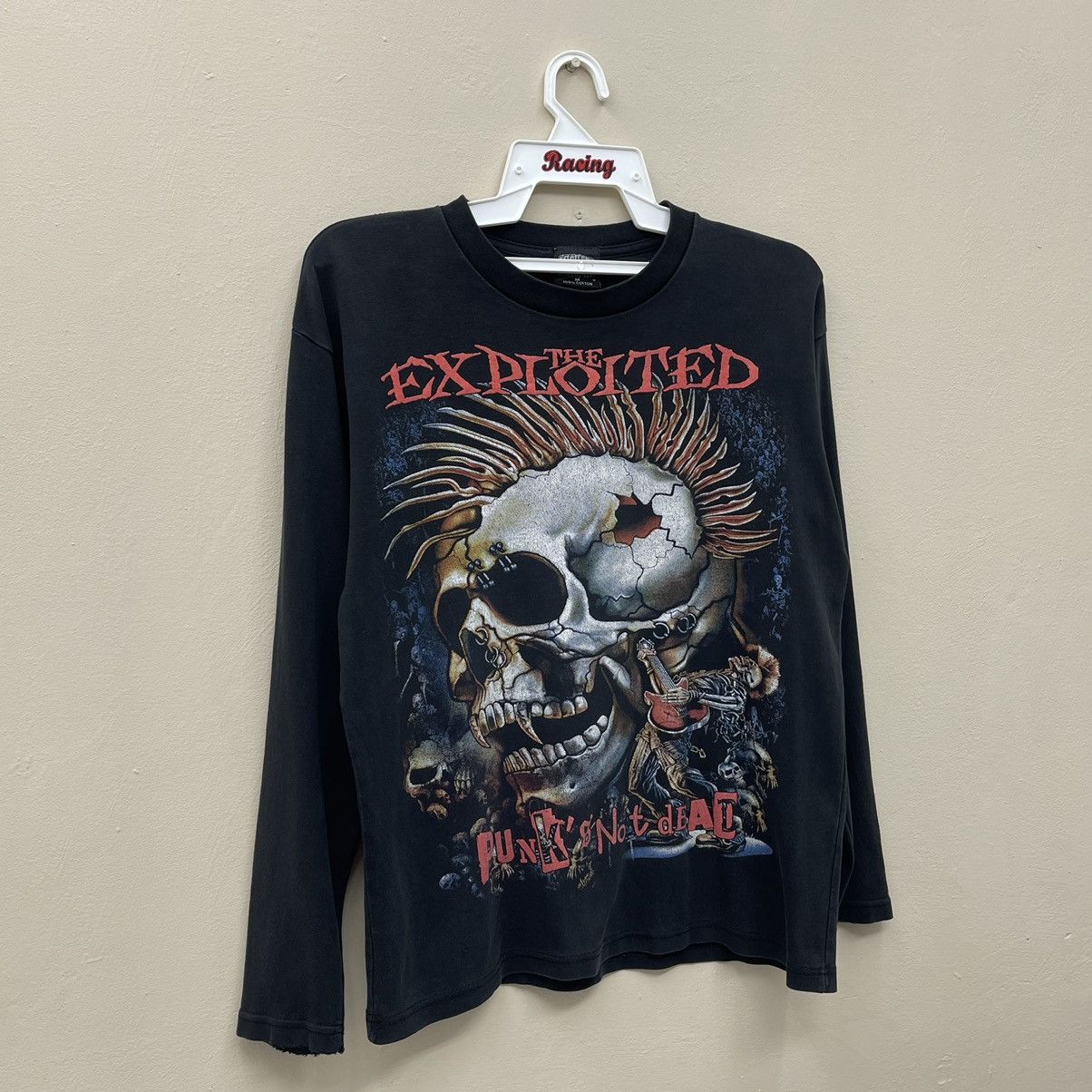 Band Tees Vintage The Exploited Punk's Not Dead Size US M / EU 48-50 / 2 - 4 Thumbnail