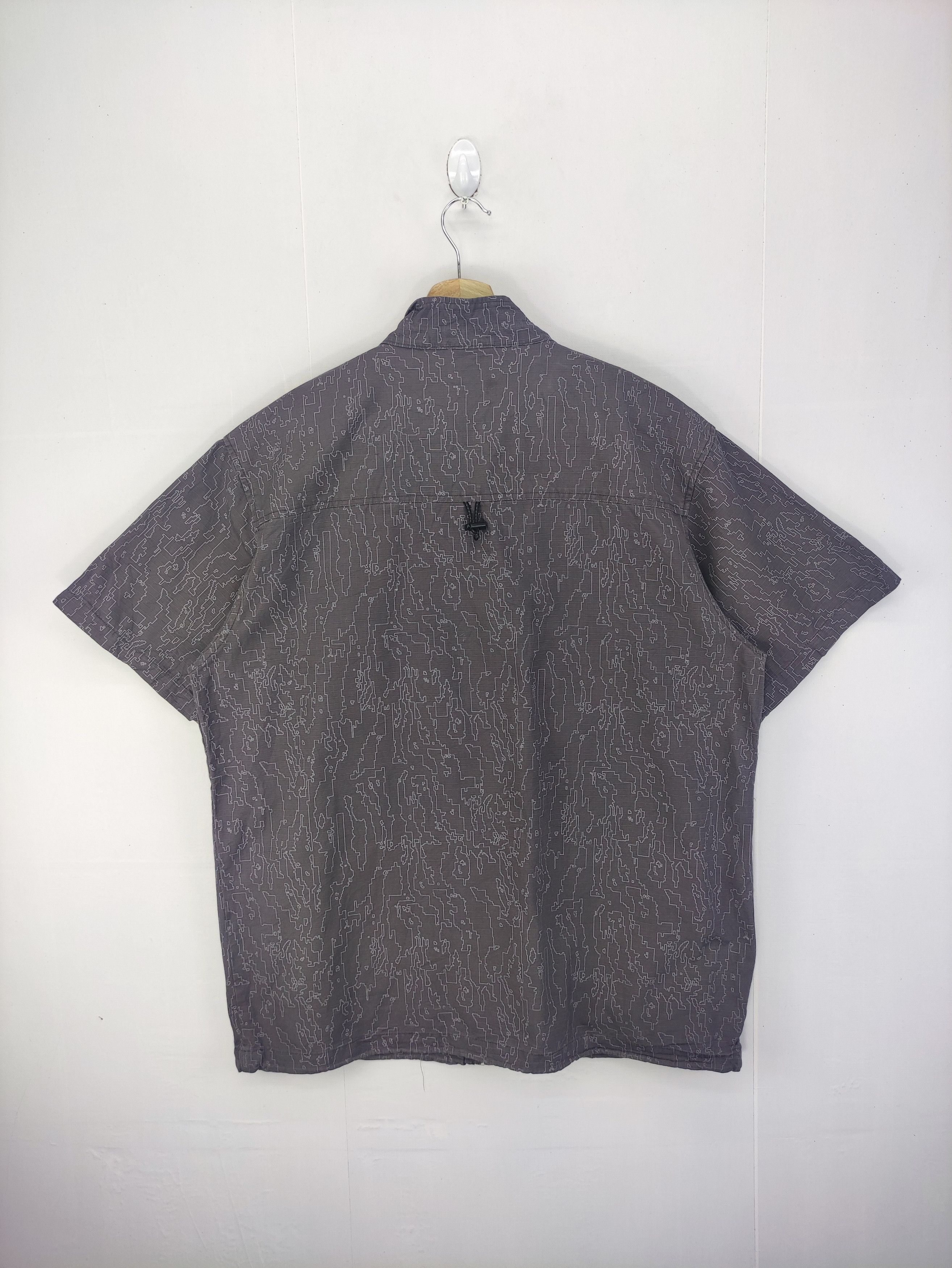 Japanese Brand Vintage Art Design Short Sleeve Jacket Zipper Size US L / EU 52-54 / 3 - 8 Thumbnail