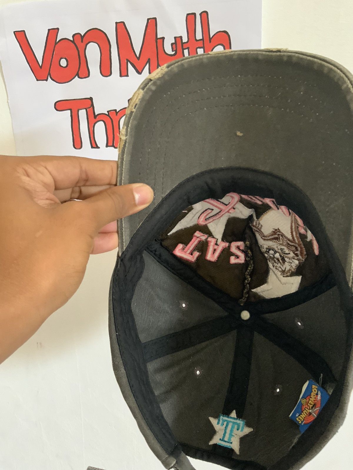 Cartoon Network Vintage Taz Mania by Warner Bros Hat Size ONE SIZE - 11 Thumbnail