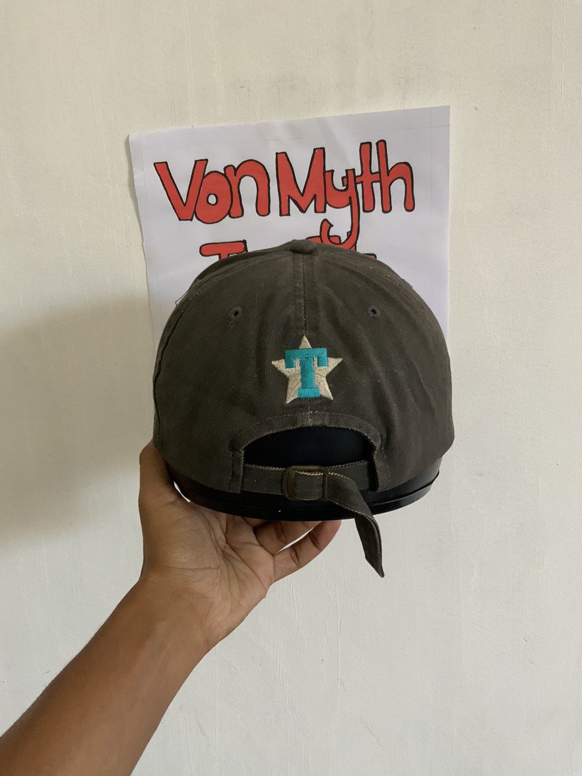 Cartoon Network Vintage Taz Mania by Warner Bros Hat Size ONE SIZE - 4 Thumbnail